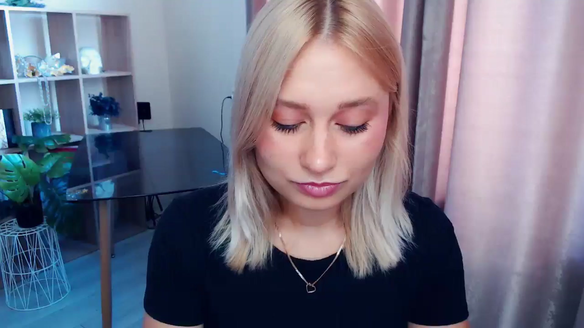 Gallery image thumbnail from Perfect_Star's myfreecams stream on, 09/07/2025, 07:59 image 12 of 20