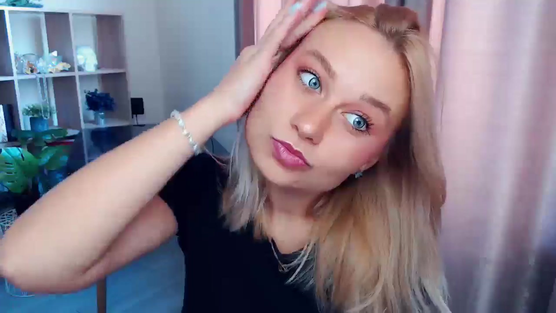 Gallery image thumbnail from Perfect_Star's myfreecams stream on, 09/07/2025, 07:59 image 6 of 20