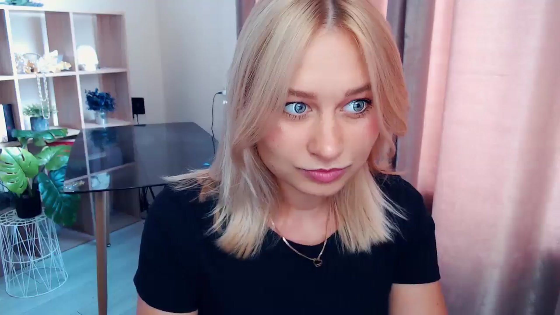 Gallery image thumbnail from Perfect_Star's myfreecams stream on, 09/07/2025, 07:59 image 18 of 20