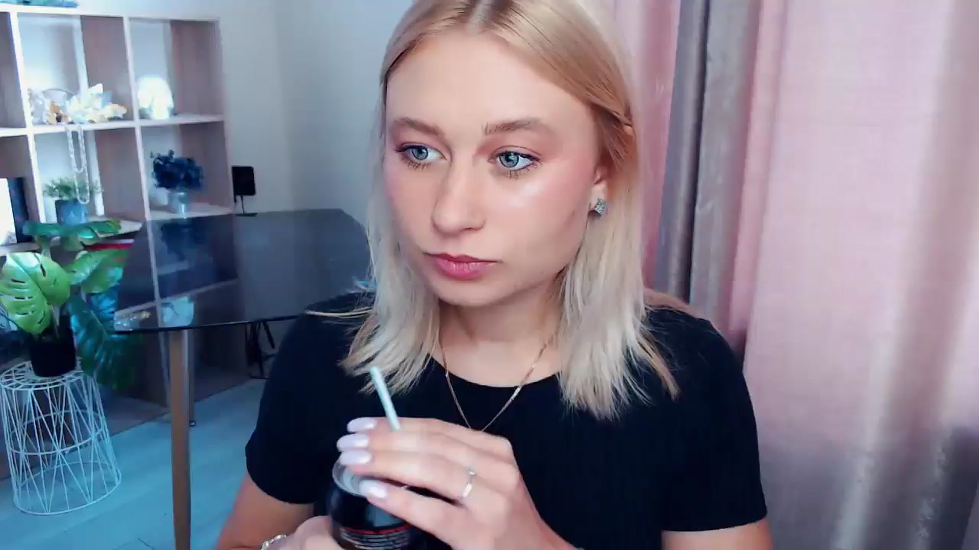 Gallery image thumbnail from Perfect_Star's myfreecams stream on, 09/07/2025, 10:31 image 1 of 20