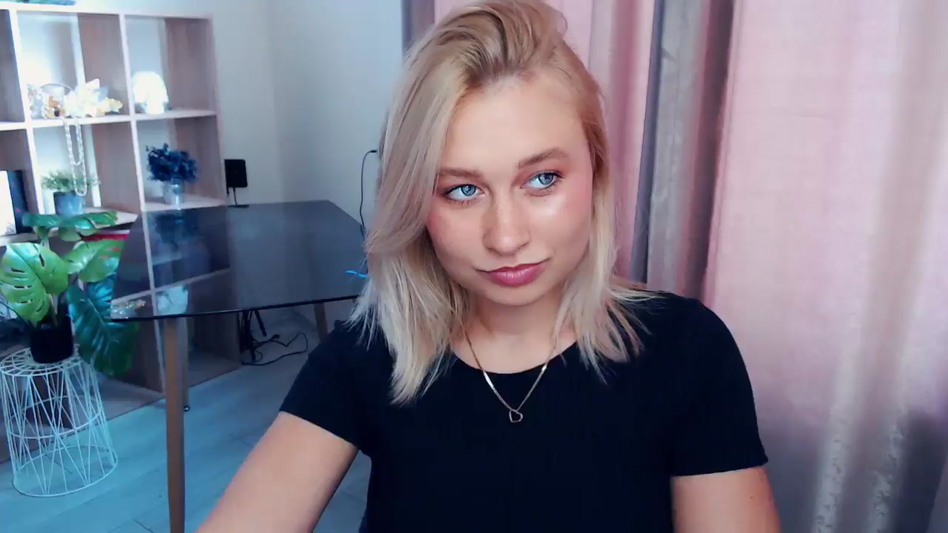 Gallery image thumbnail from Perfect_Star's myfreecams stream on, 09/07/2025, 10:31 image 19 of 20