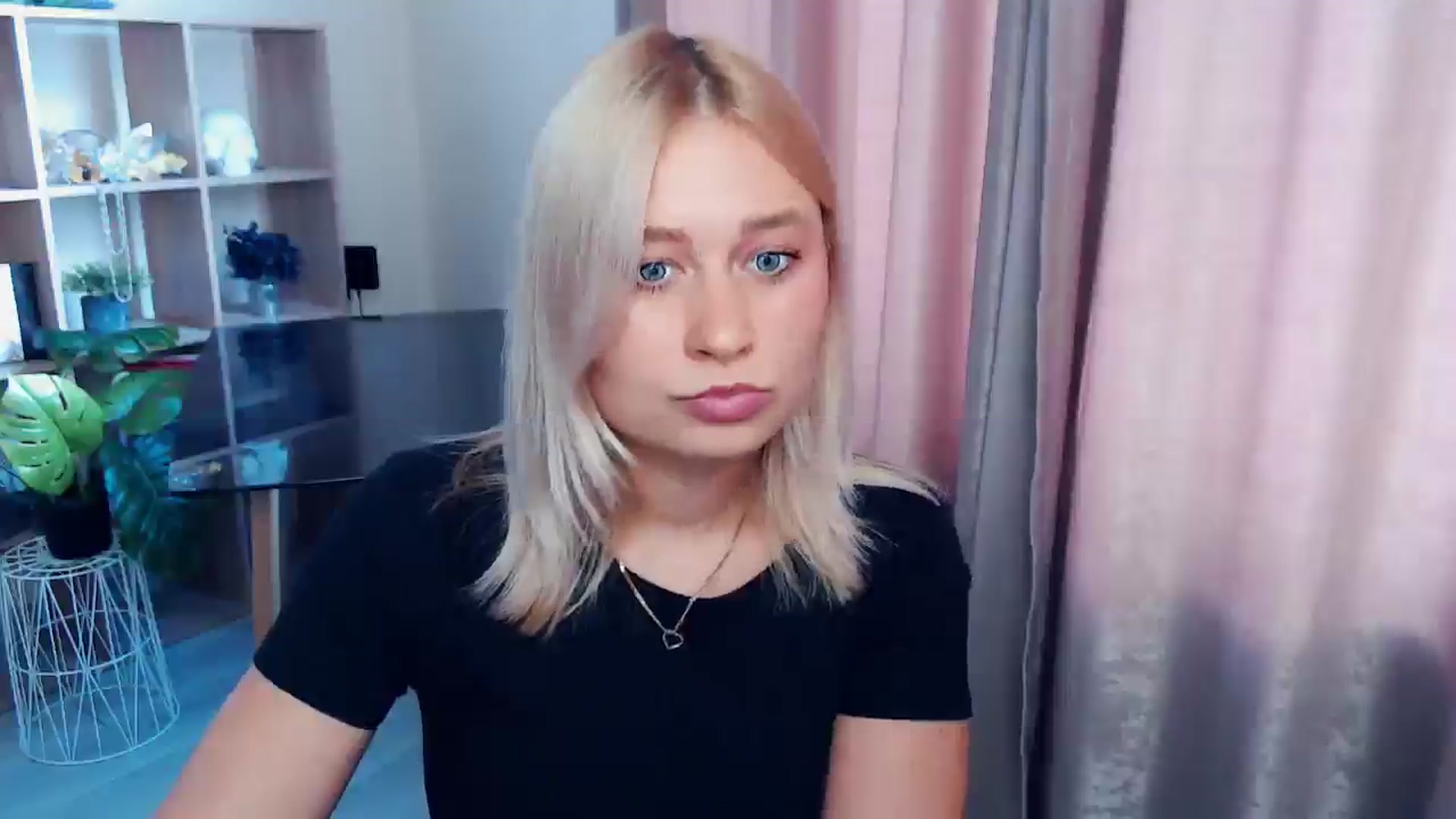 Gallery image thumbnail from Perfect_Star's myfreecams stream on, 09/07/2025, 10:31 image 10 of 20
