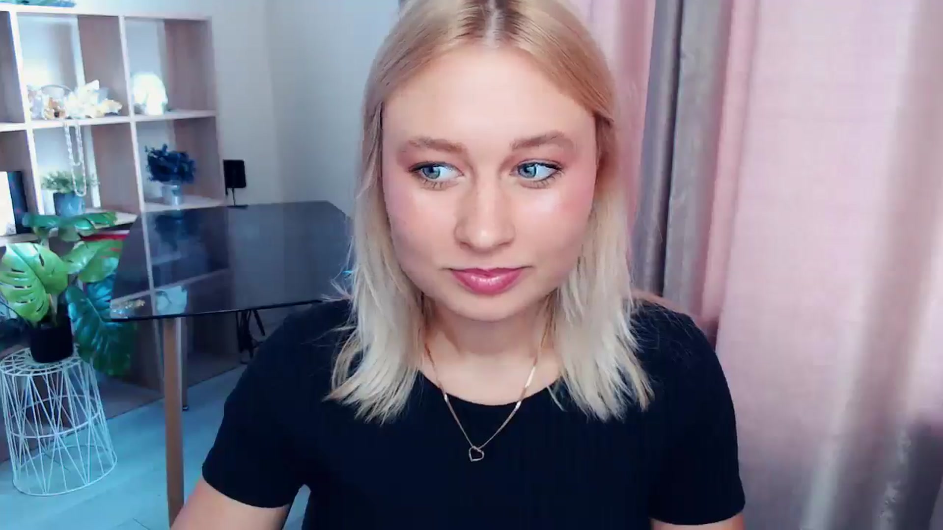 Gallery image thumbnail from Perfect_Star's myfreecams stream on, 09/07/2025, 10:31 image 2 of 20