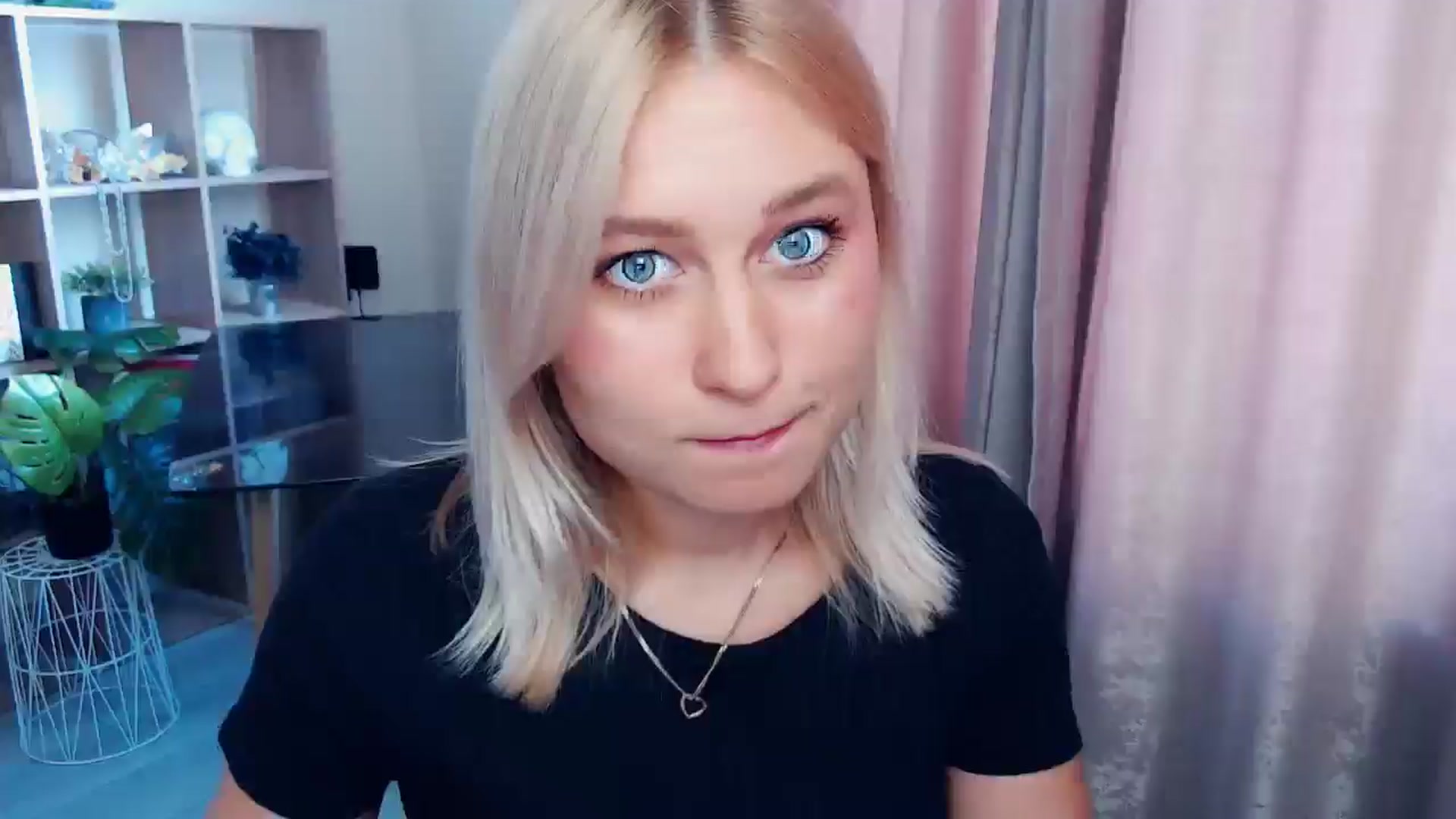 Gallery image thumbnail from Perfect_Star's myfreecams stream on, 09/07/2025, 10:31 image 8 of 20