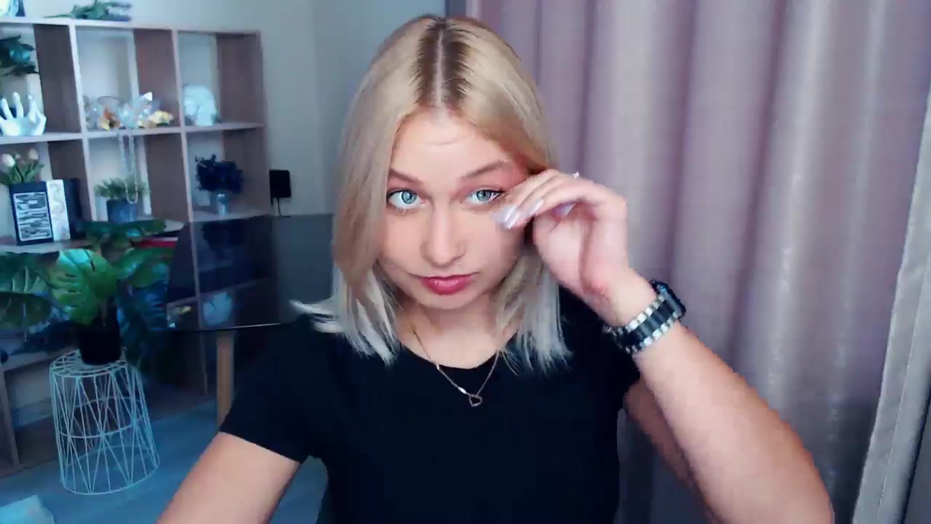 Gallery image thumbnail from Perfect_Star's myfreecams stream on, 09/07/2025, 16:18 image 14 of 20
