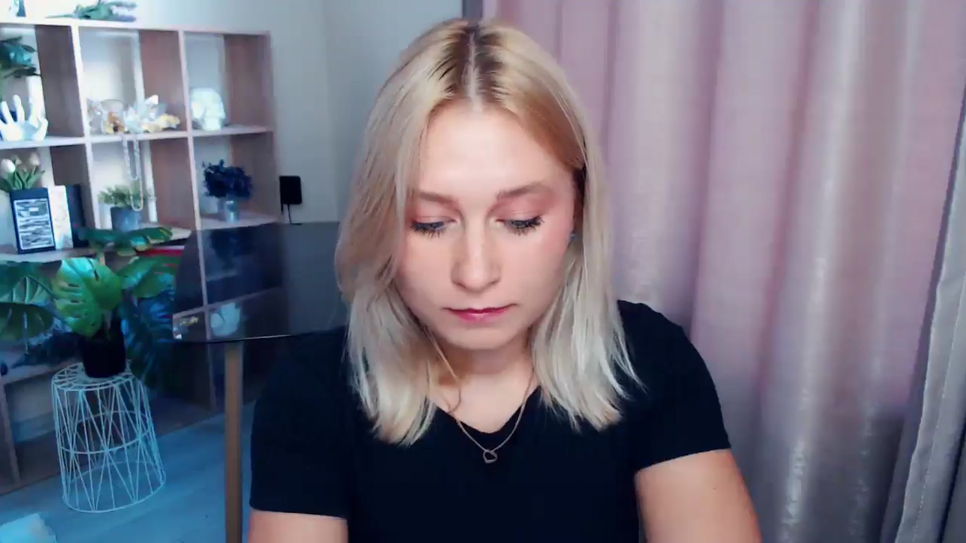 Gallery image thumbnail from Perfect_Star's myfreecams stream on, 09/07/2025, 16:18 image 8 of 20