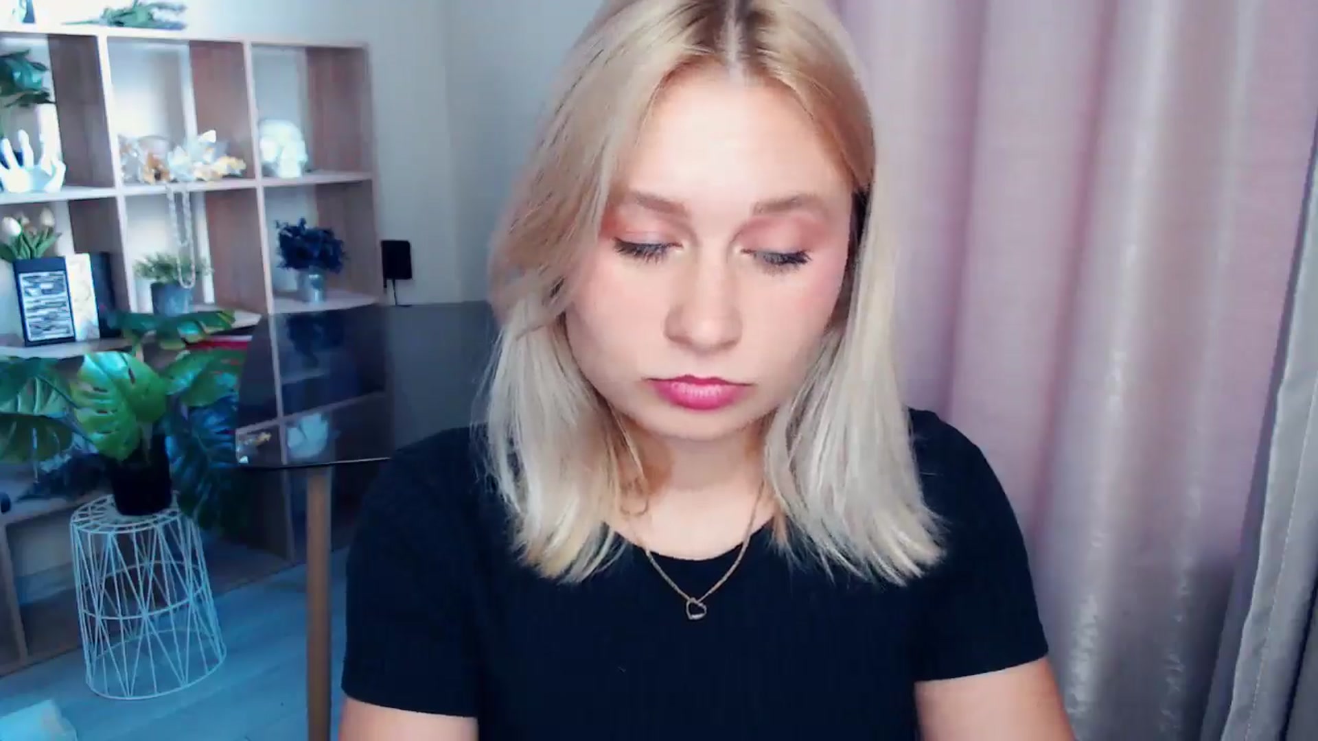 Gallery image thumbnail from Perfect_Star's myfreecams stream on, 09/07/2025, 16:18 image 7 of 20