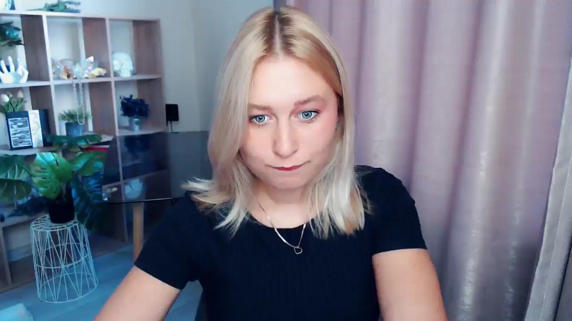 Gallery image thumbnail from Perfect_Star's myfreecams stream on, 09/07/2025, 16:18 image 12 of 20