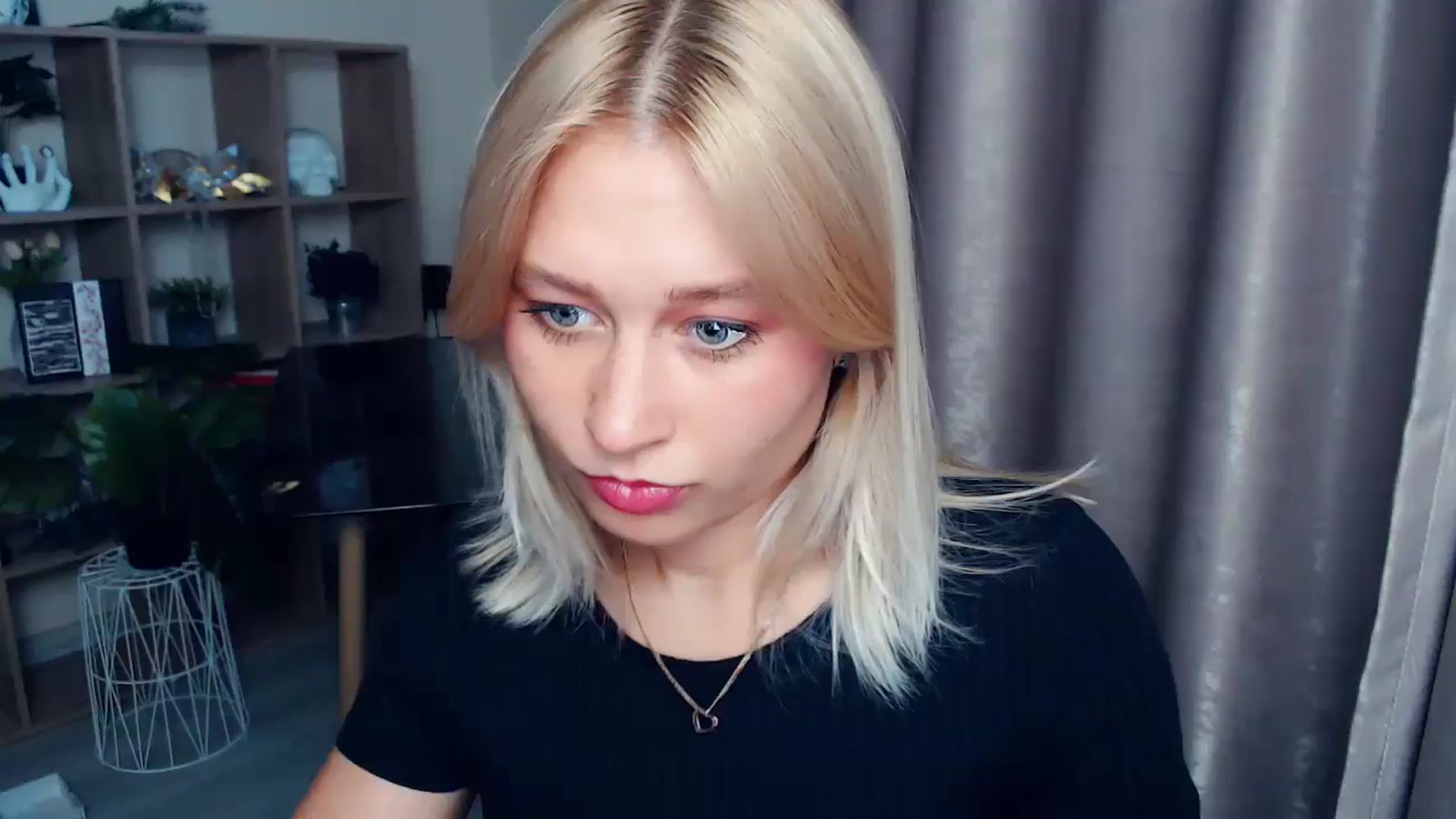 Gallery image thumbnail from Perfect_Star's myfreecams stream on, 09/07/2025, 16:52 image 8 of 20
