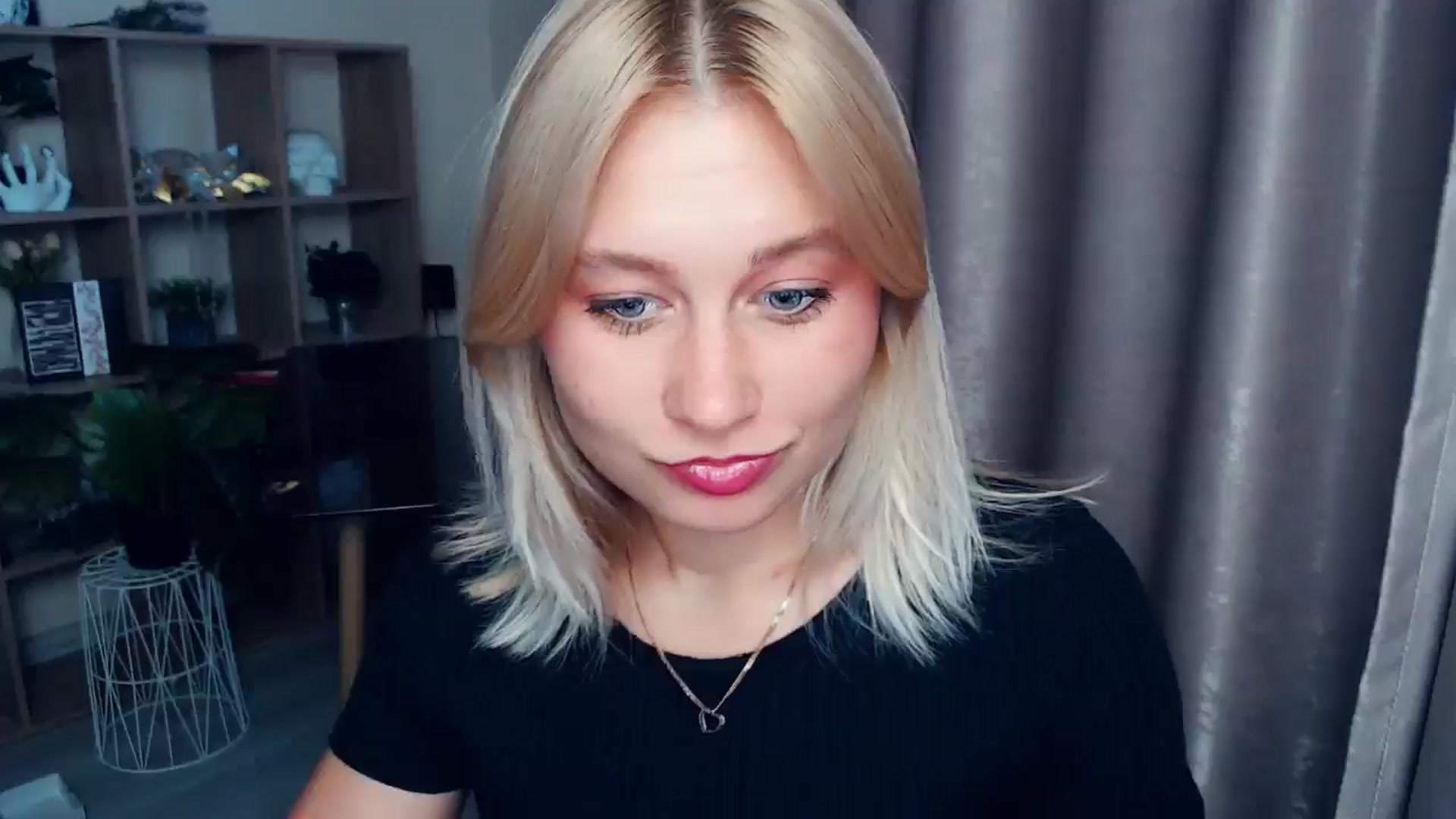 Gallery image thumbnail from Perfect_Star's myfreecams stream on, 09/07/2025, 16:52 image 6 of 20