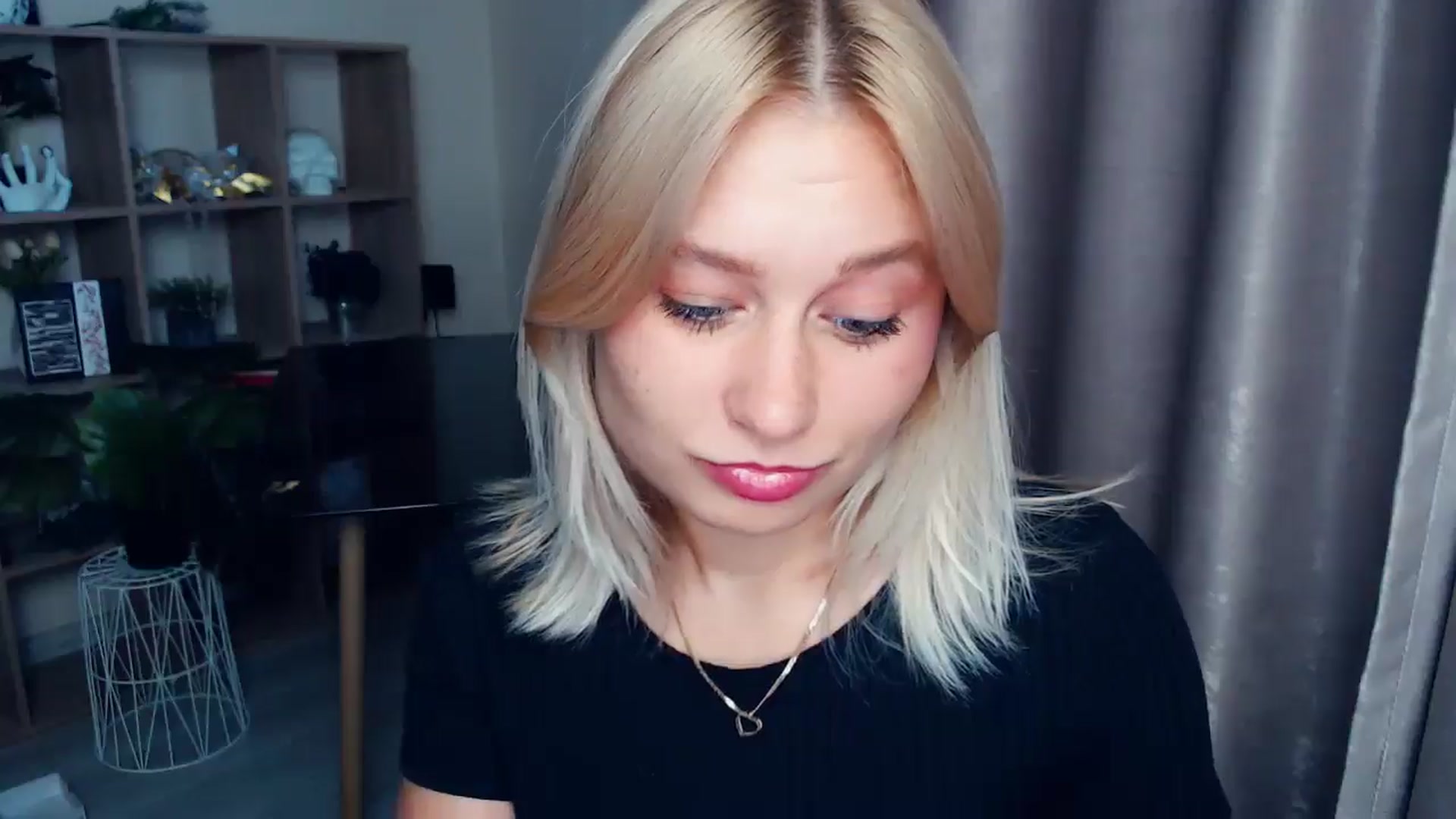 Gallery image thumbnail from Perfect_Star's myfreecams stream on, 09/07/2025, 16:52 image 7 of 20