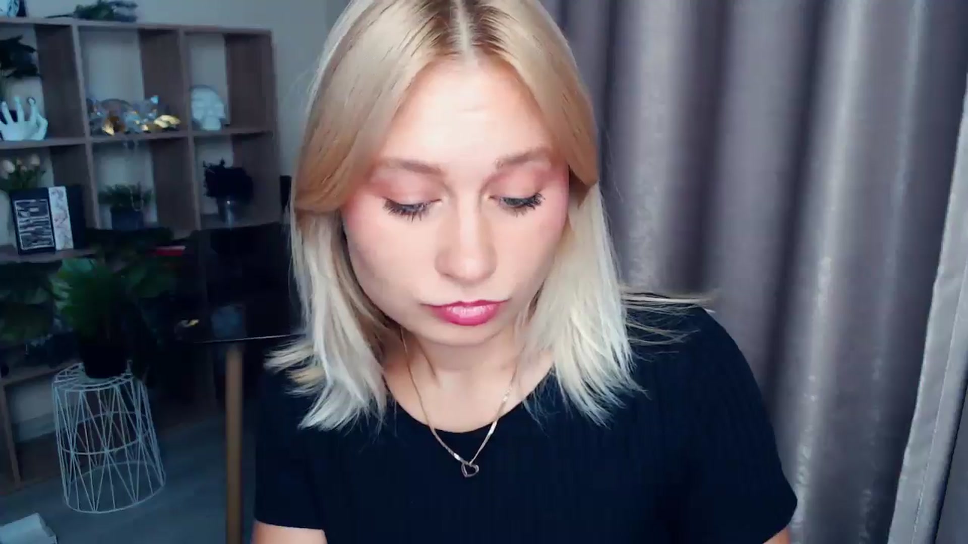 Gallery image thumbnail from Perfect_Star's myfreecams stream on, 09/07/2025, 16:52 image 4 of 20
