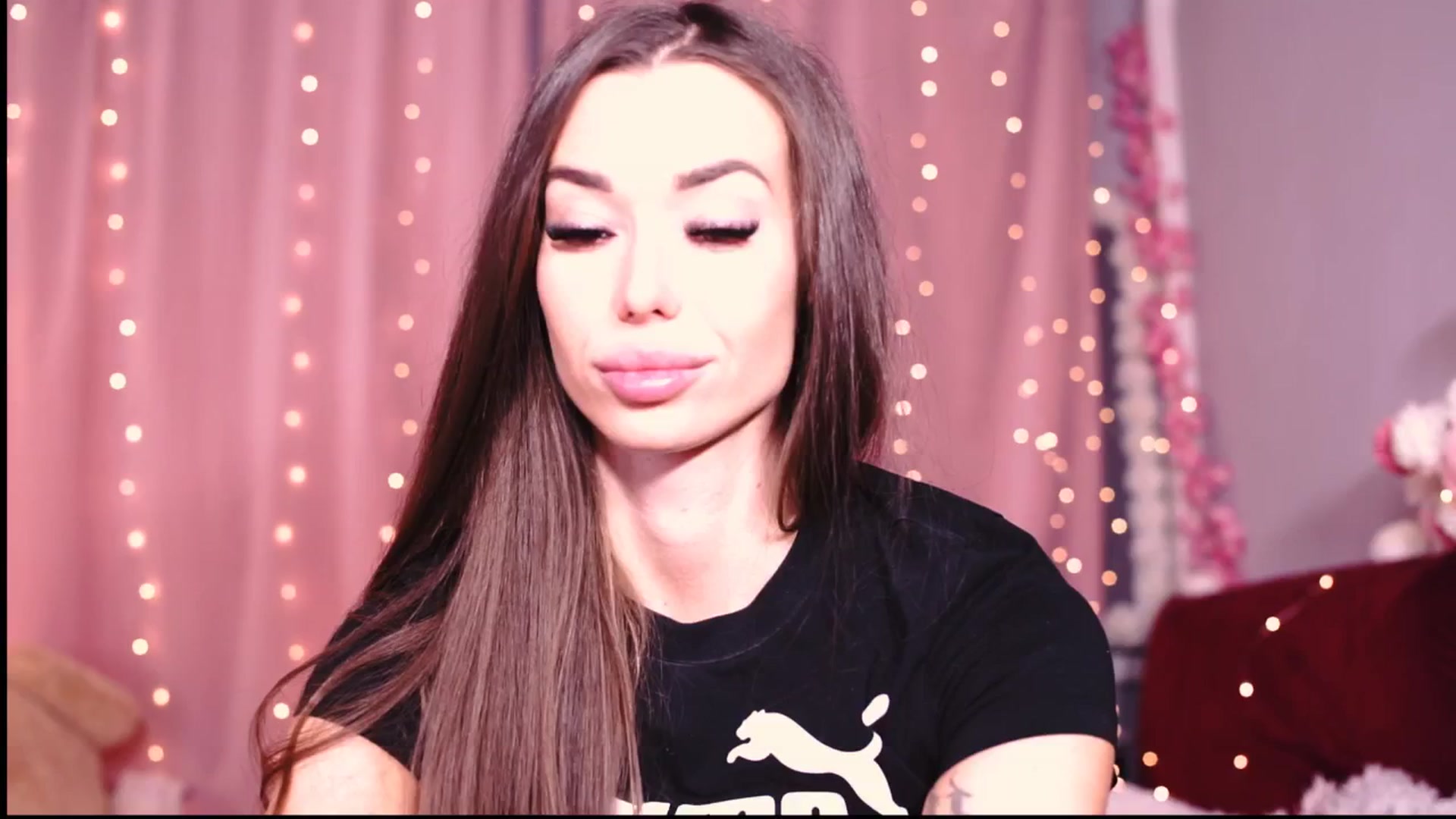 Gallery image thumbnail from Perfectview's myfreecams stream on, 03/21/2026, 13:36 image 11 of 20