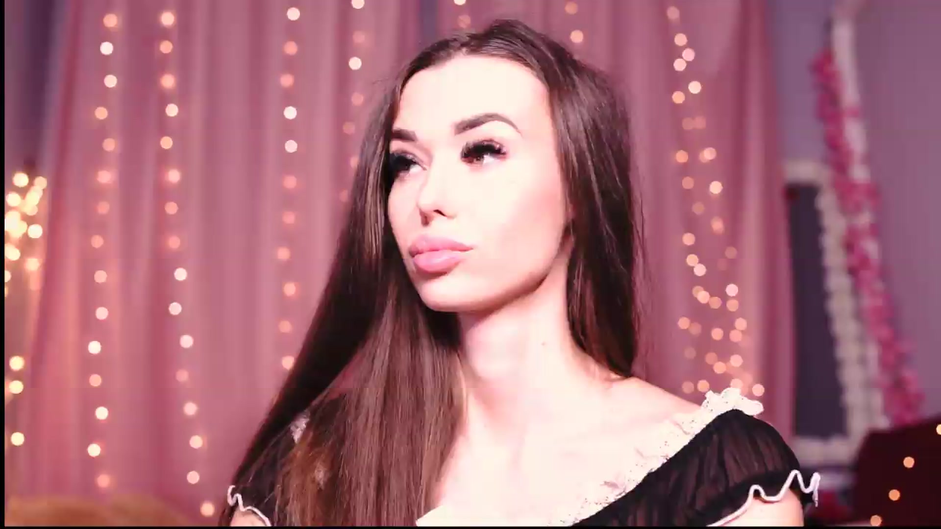 Gallery image thumbnail from Perfectview's myfreecams stream on, 05/28/2026, 20:06 image 5 of 20
