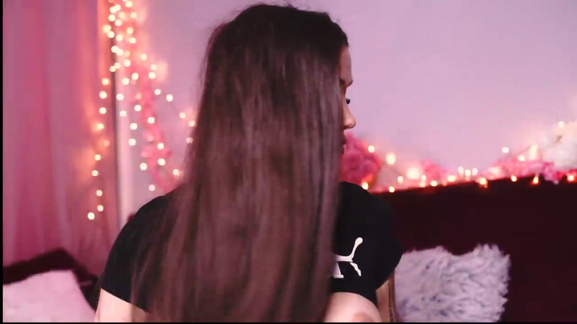 Gallery image thumbnail from Perfectview's myfreecams stream on, 06/12/2026, 20:02 image 14 of 20