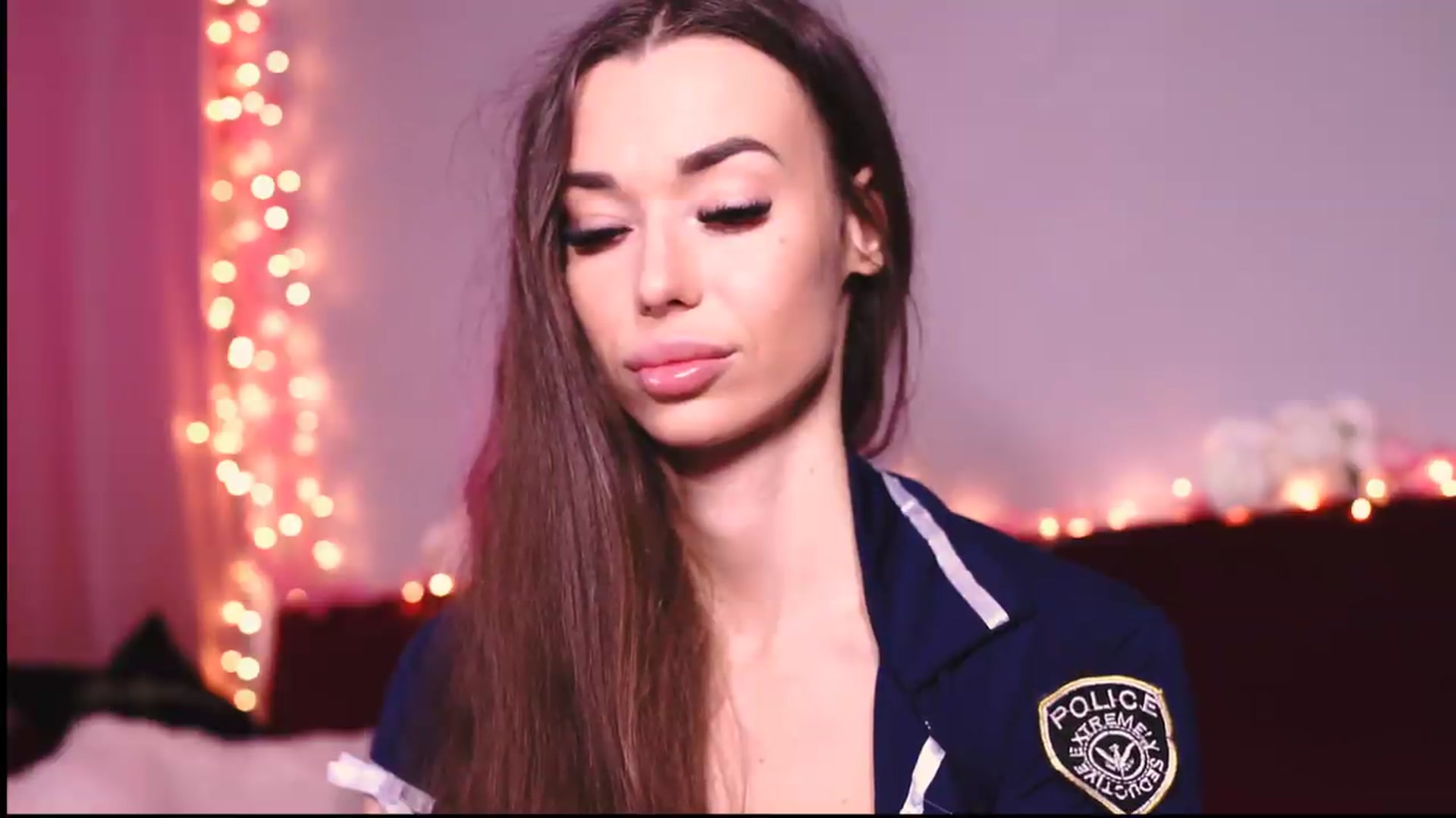 Gallery image thumbnail from Perfectview's myfreecams stream on, 06/21/2026, 09:28 image 16 of 20