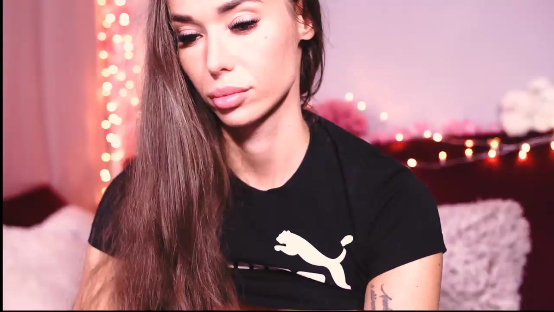 Gallery image thumbnail from Perfectview's myfreecams stream on, 07/18/2026, 13:44 image 20 of 20