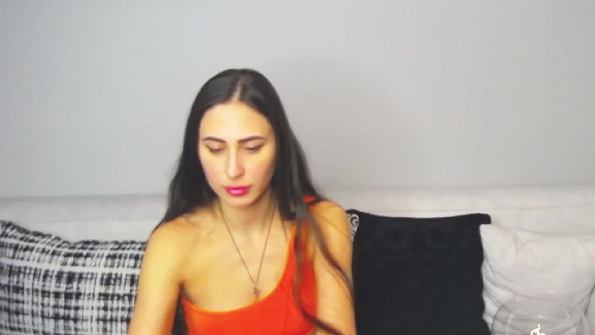 Gallery image thumbnail from PerkyCherry's myfreecams stream on, 04/06/2025, 19:00 image 16 of 20