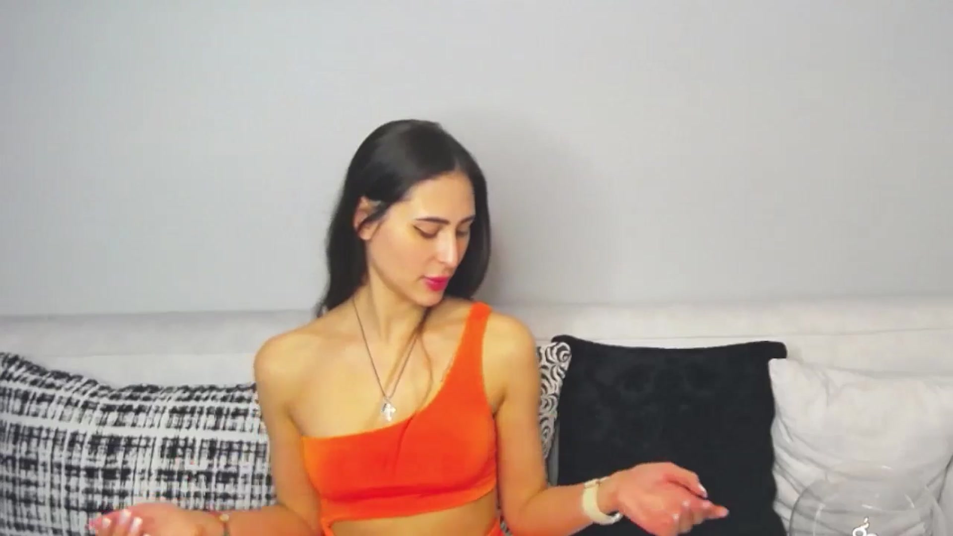Gallery image thumbnail from PerkyCherry's myfreecams stream on, 04/06/2025, 19:00 image 20 of 20