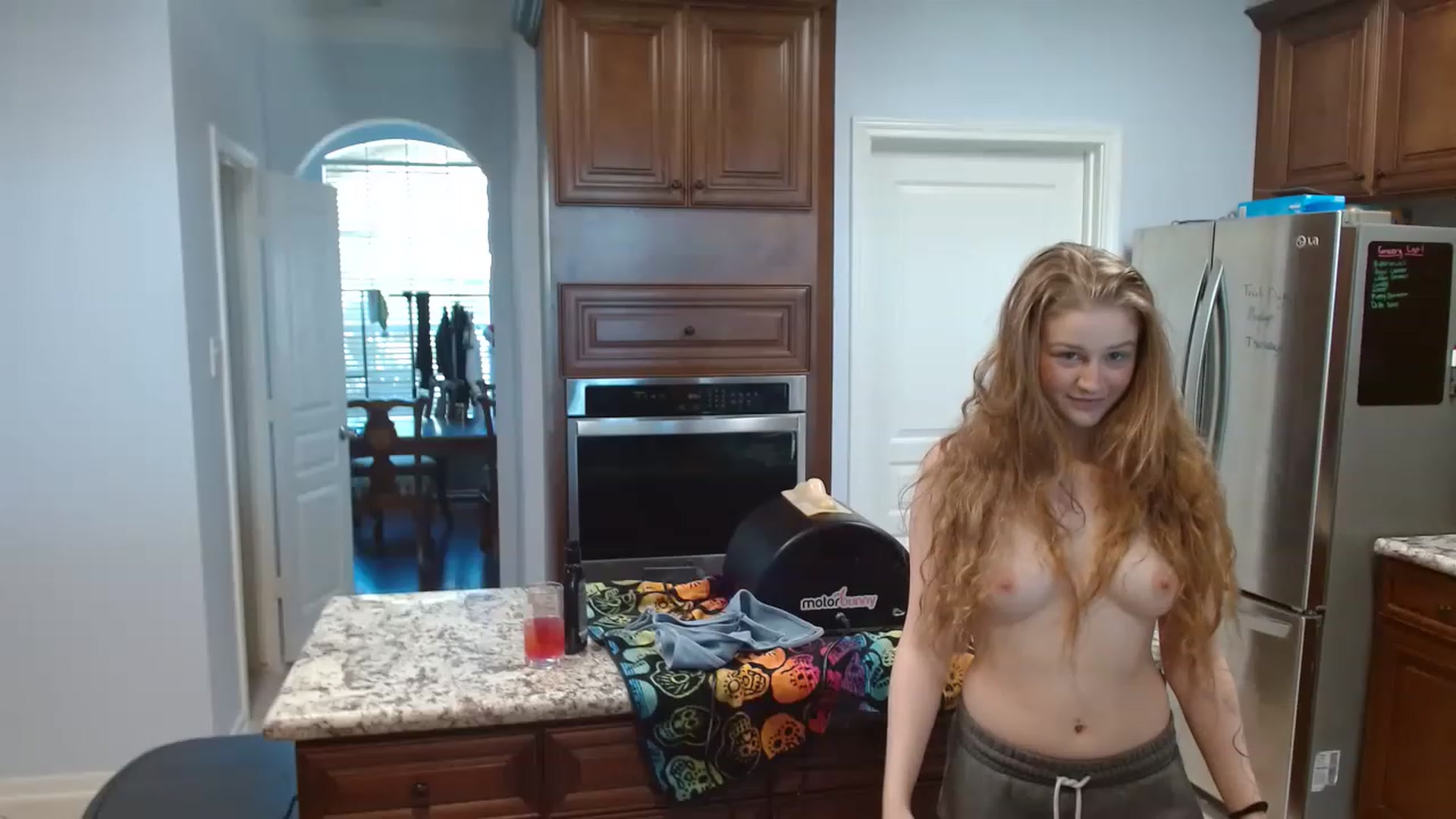 Gallery image thumbnail from Perkybunny's myfreecams stream on, 03/05/2023, 17:31 image 8 of 20