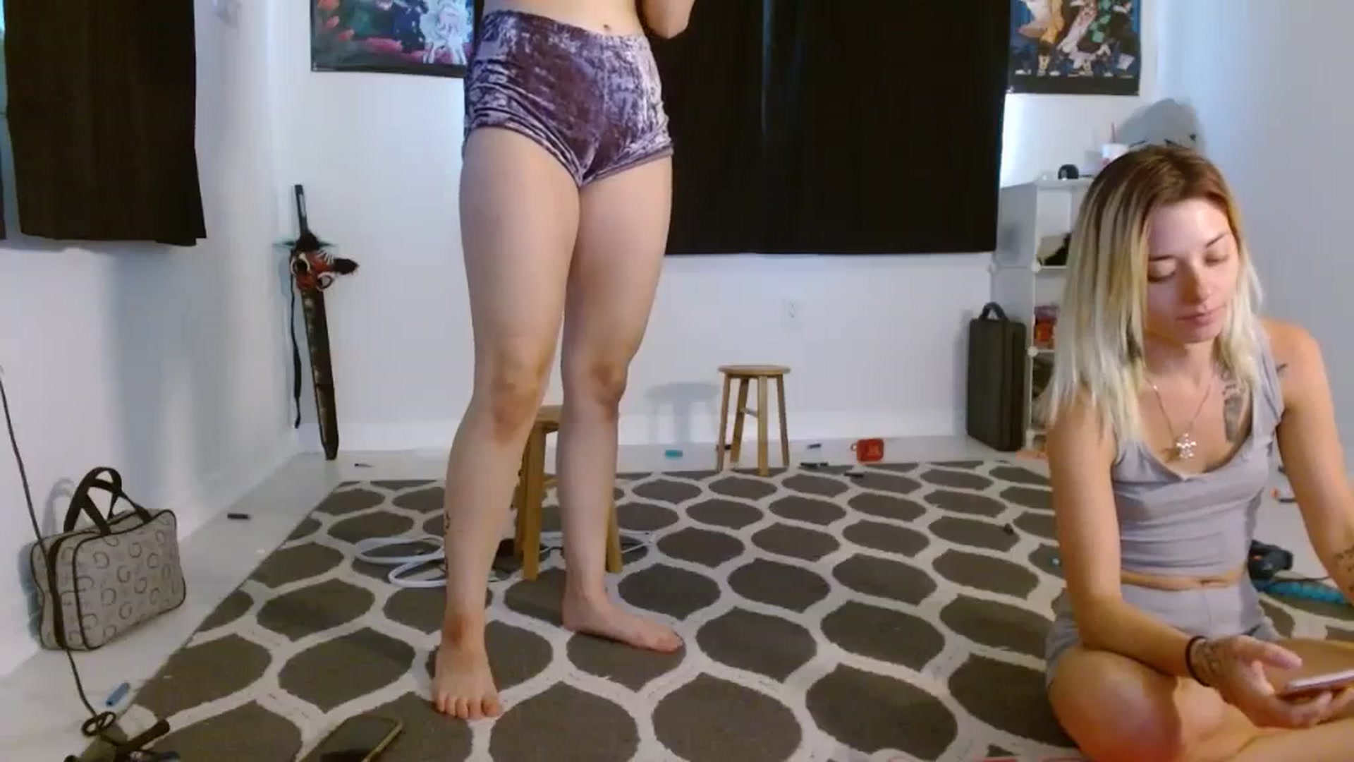 Gallery image thumbnail from Perkybunny's myfreecams stream on, 08/07/2023, 20:28 image 17 of 20