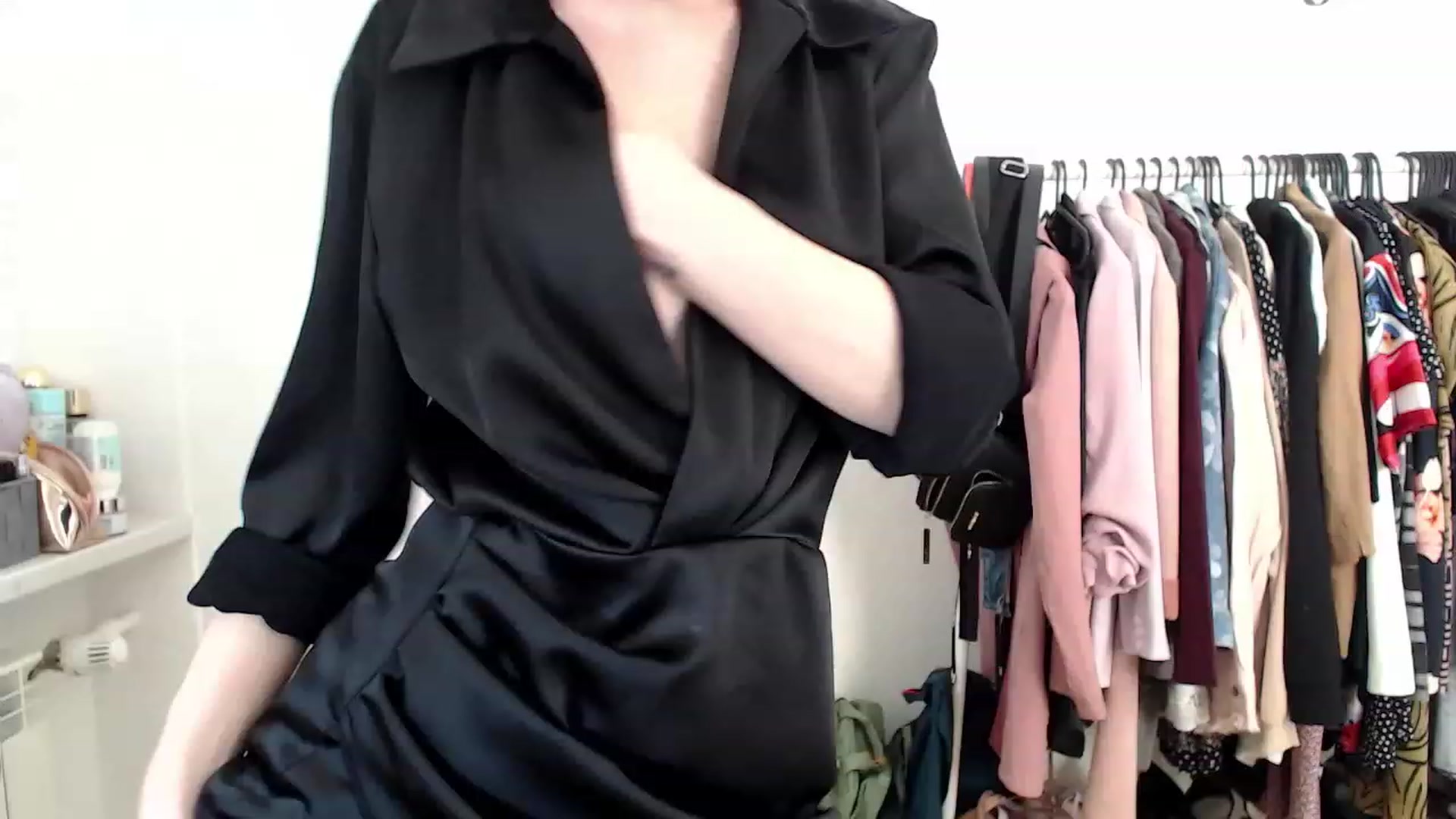 Gallery image thumbnail from PerlaBella's myfreecams stream on, 04/22/2023, 11:30 image 18 of 20