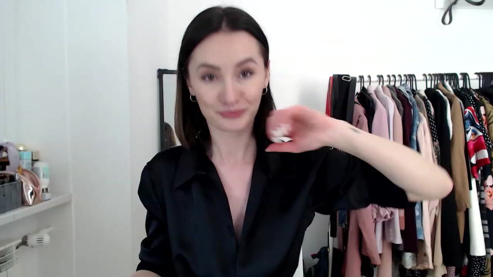 Gallery image thumbnail from PerlaBella's myfreecams stream on, 04/22/2023, 11:30 image 1 of 20