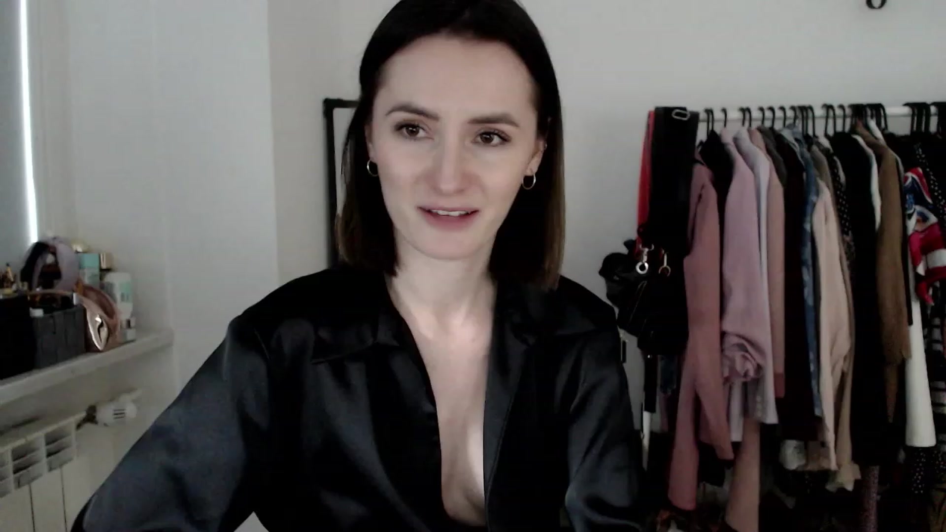 Gallery image thumbnail from PerlaBella's myfreecams stream on, 04/22/2023, 15:18 image 15 of 20