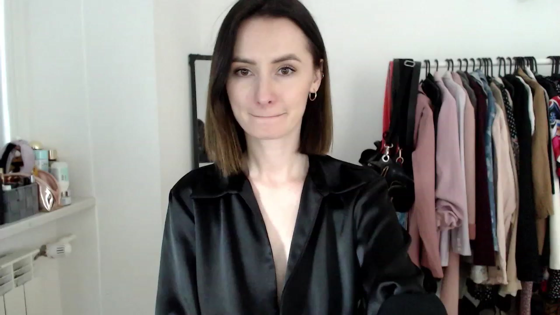 Gallery image thumbnail from PerlaBella's myfreecams stream on, 04/22/2023, 15:18 image 17 of 20