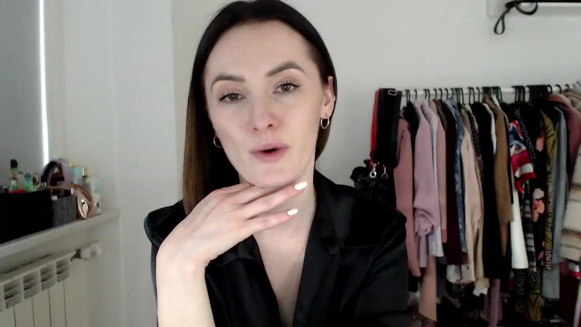 Gallery image thumbnail from PerlaBella's myfreecams stream on, 04/22/2023, 15:18 image 10 of 20