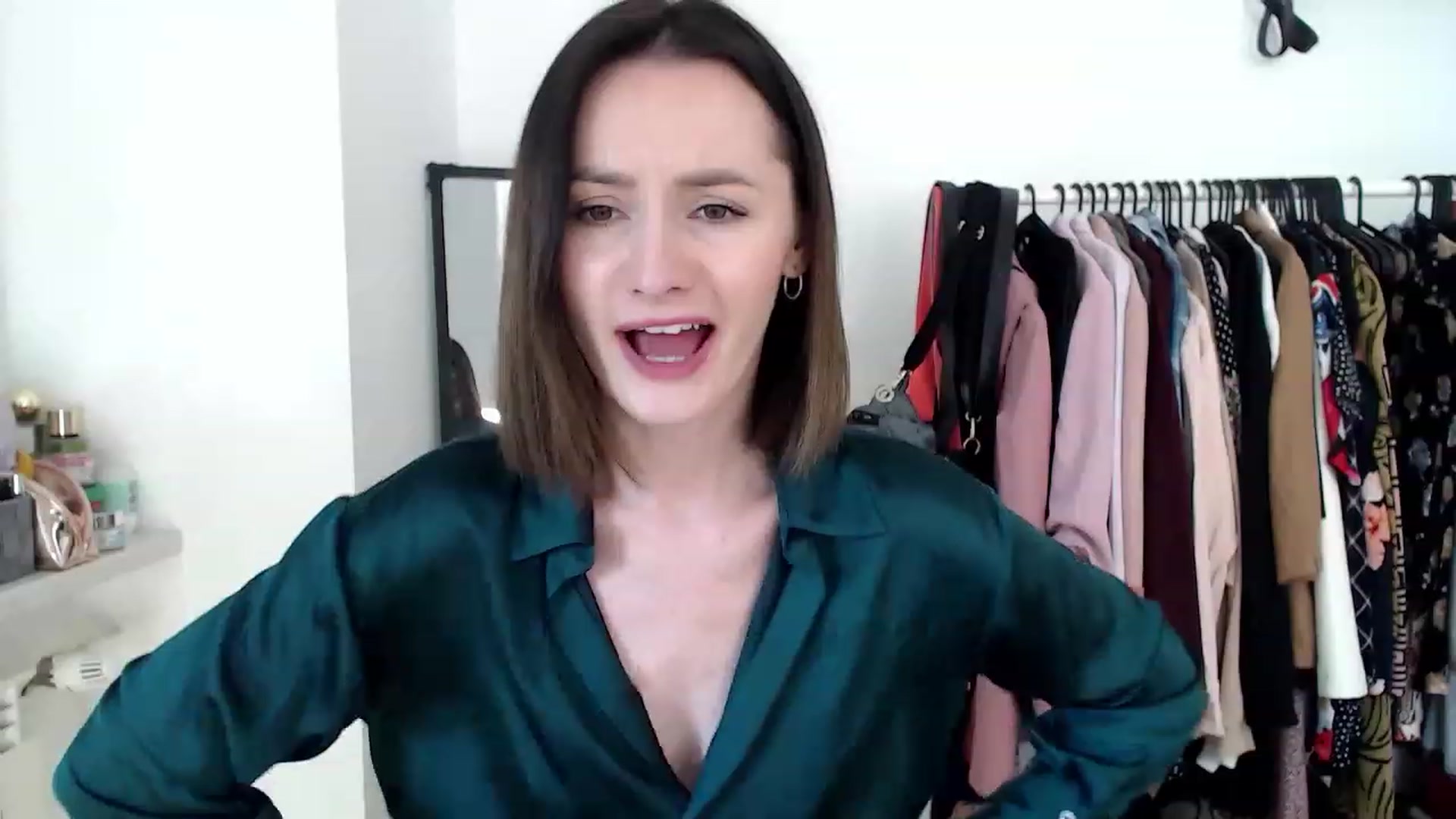 Gallery image thumbnail from PerlaBella's myfreecams stream on, 04/23/2023, 12:19 image 9 of 20