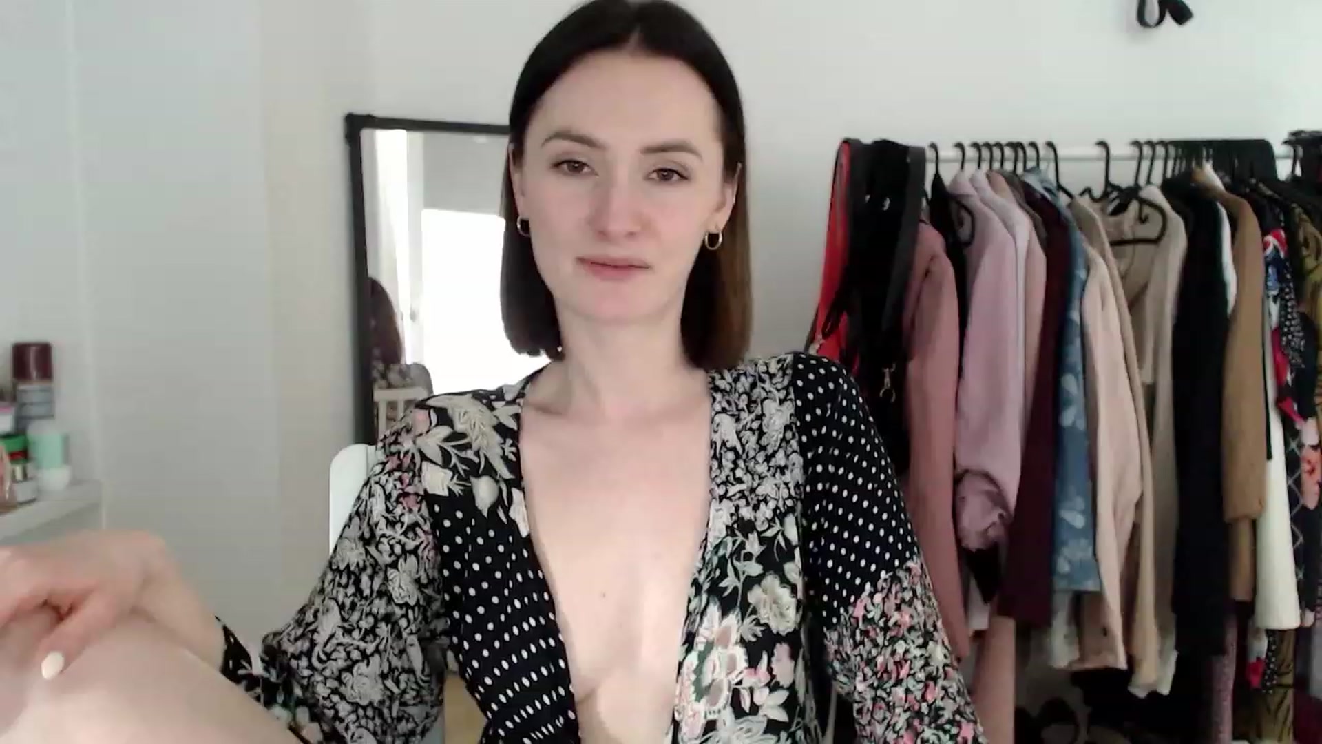 Gallery image thumbnail from PerlaBella's myfreecams stream on, 04/24/2023, 16:03 image 9 of 20