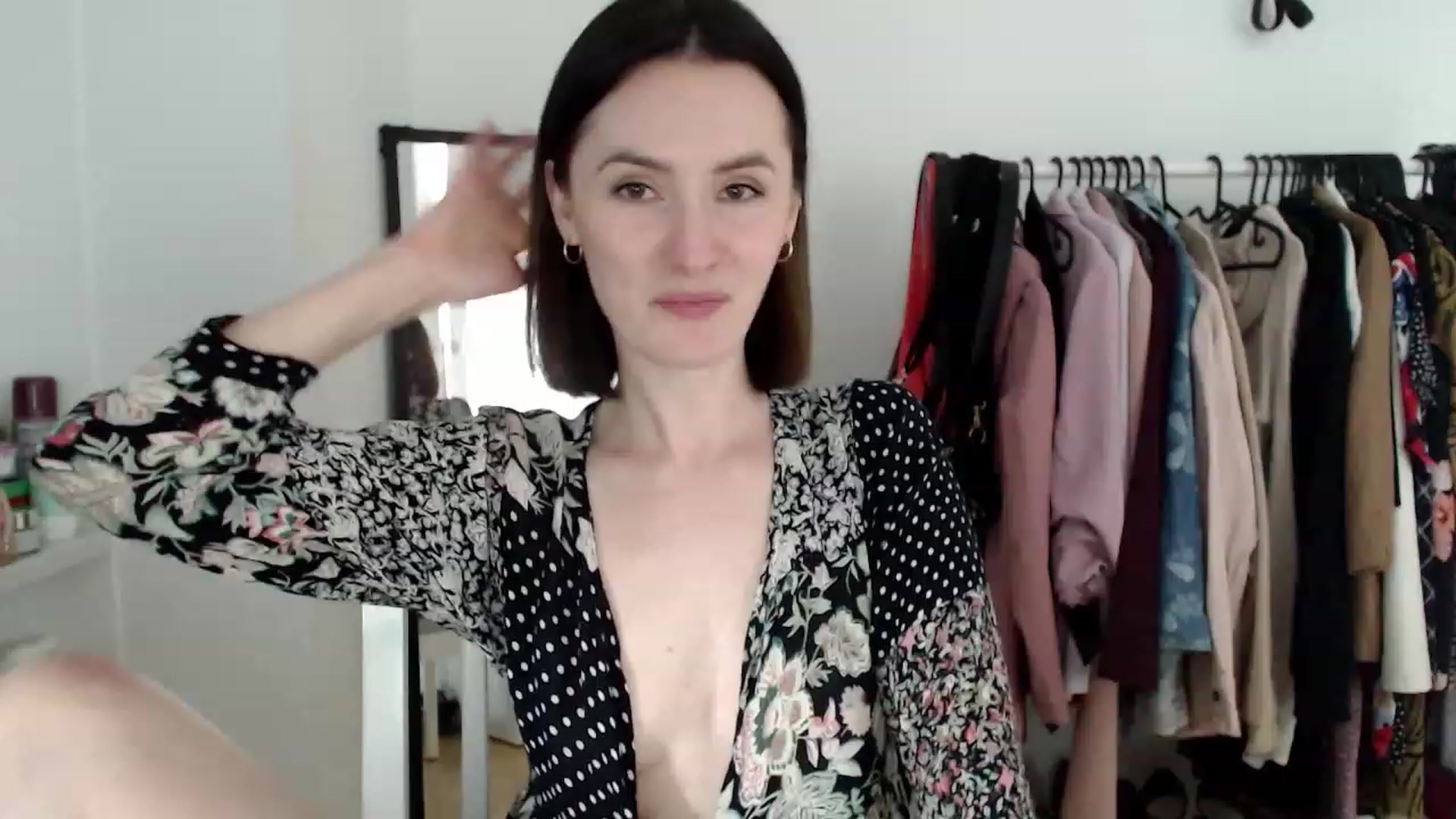 Gallery image thumbnail from PerlaBella's myfreecams stream on, 04/24/2023, 16:03 image 7 of 20