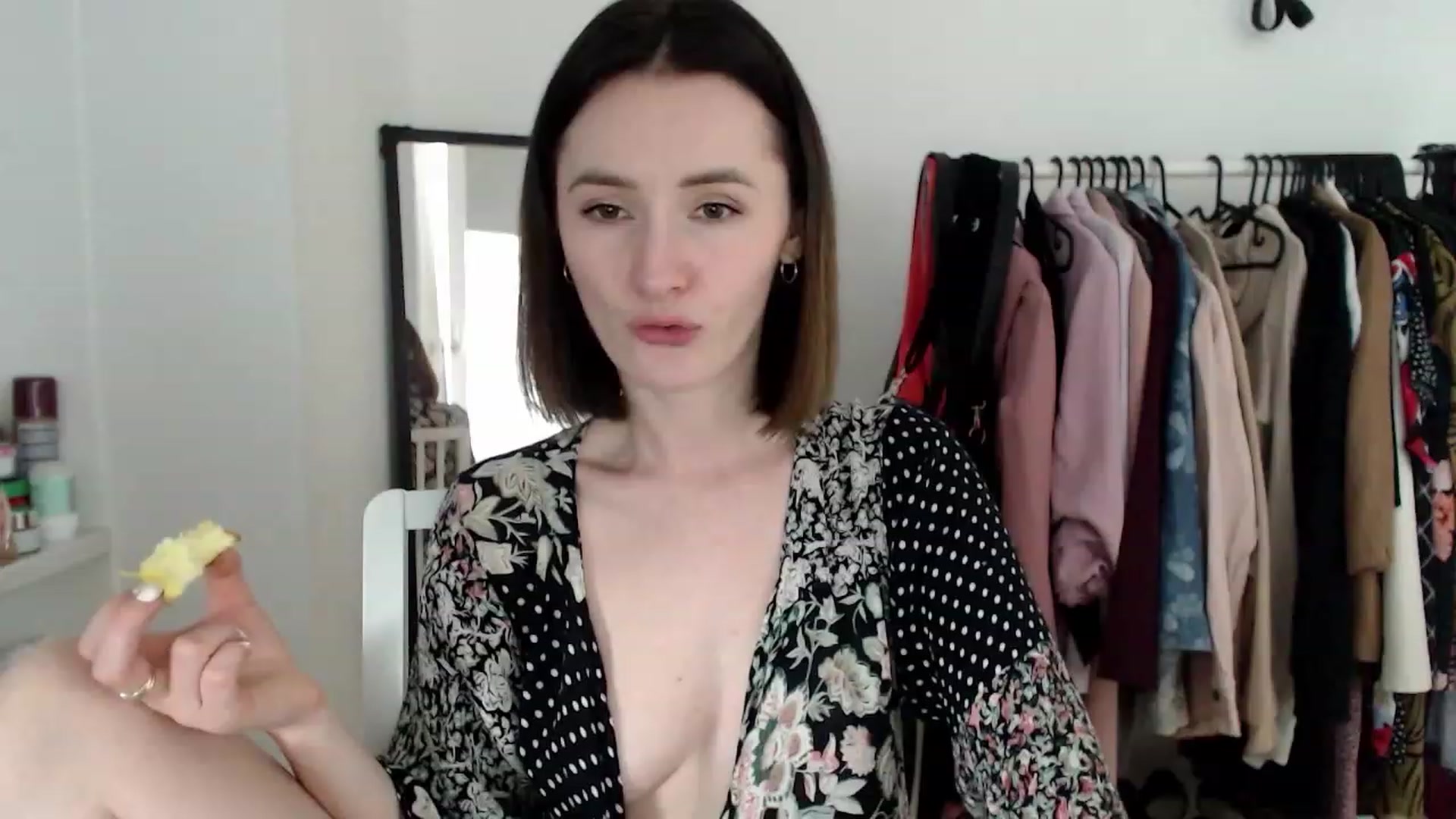 Gallery image thumbnail from PerlaBella's myfreecams stream on, 04/24/2023, 16:03 image 3 of 20