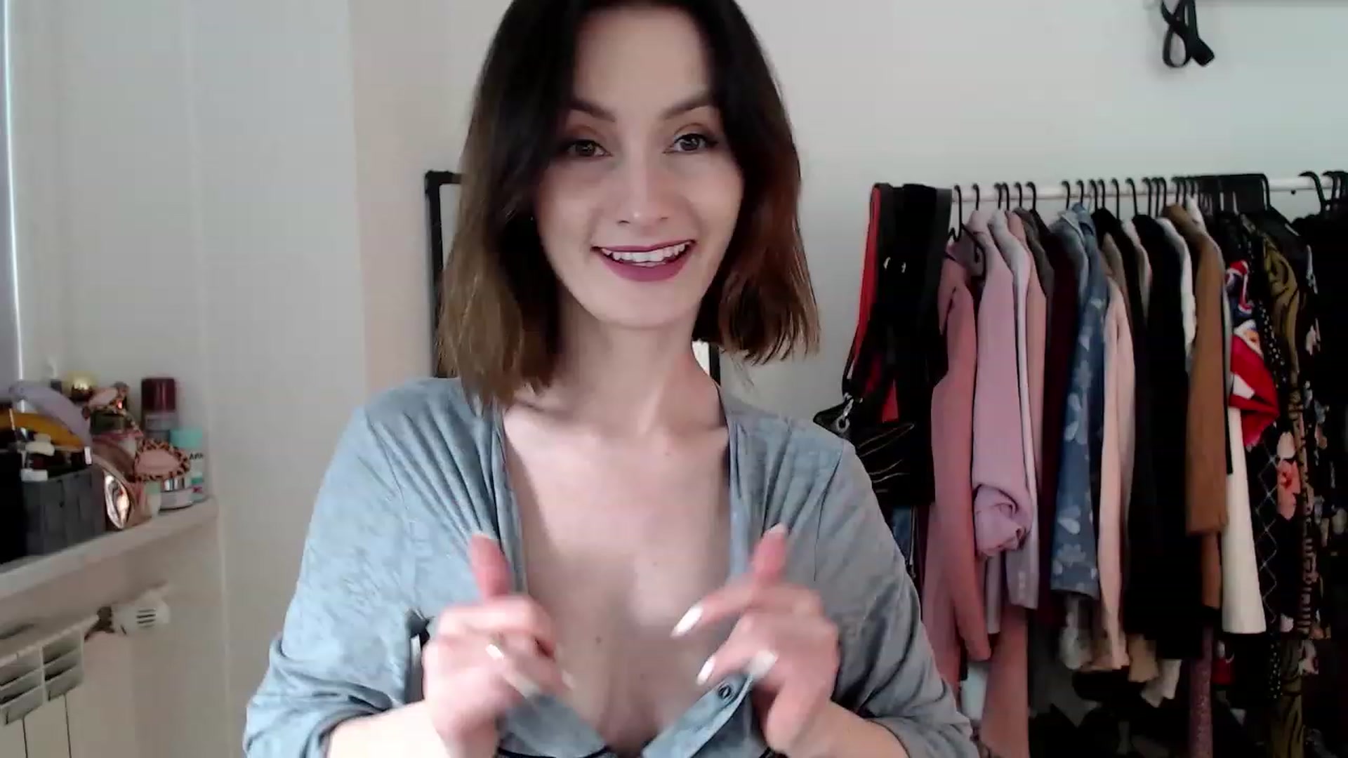 Gallery image thumbnail from PerlaBella's myfreecams stream on, 04/26/2023, 13:43 image 12 of 20