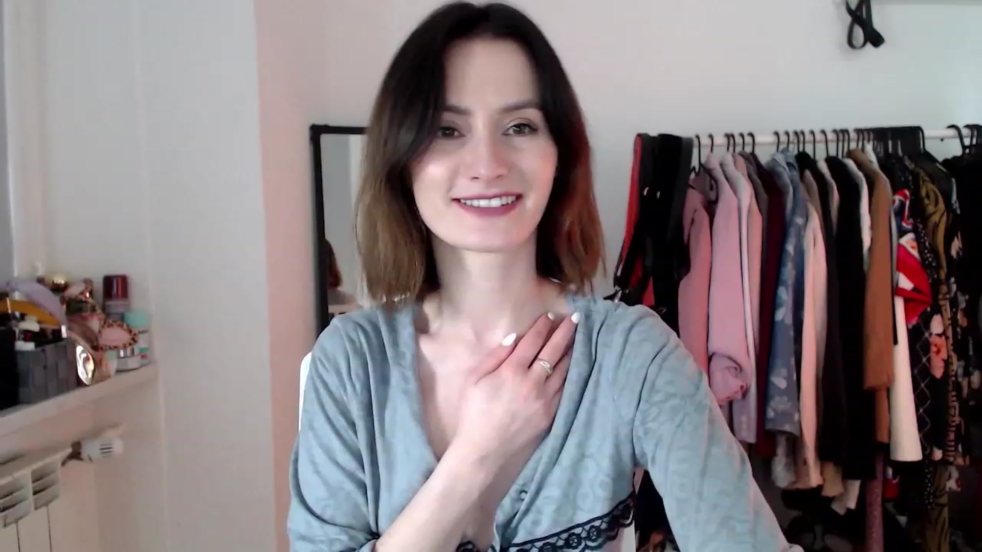 Gallery image thumbnail from PerlaBella's myfreecams stream on, 04/26/2023, 13:43 image 5 of 20