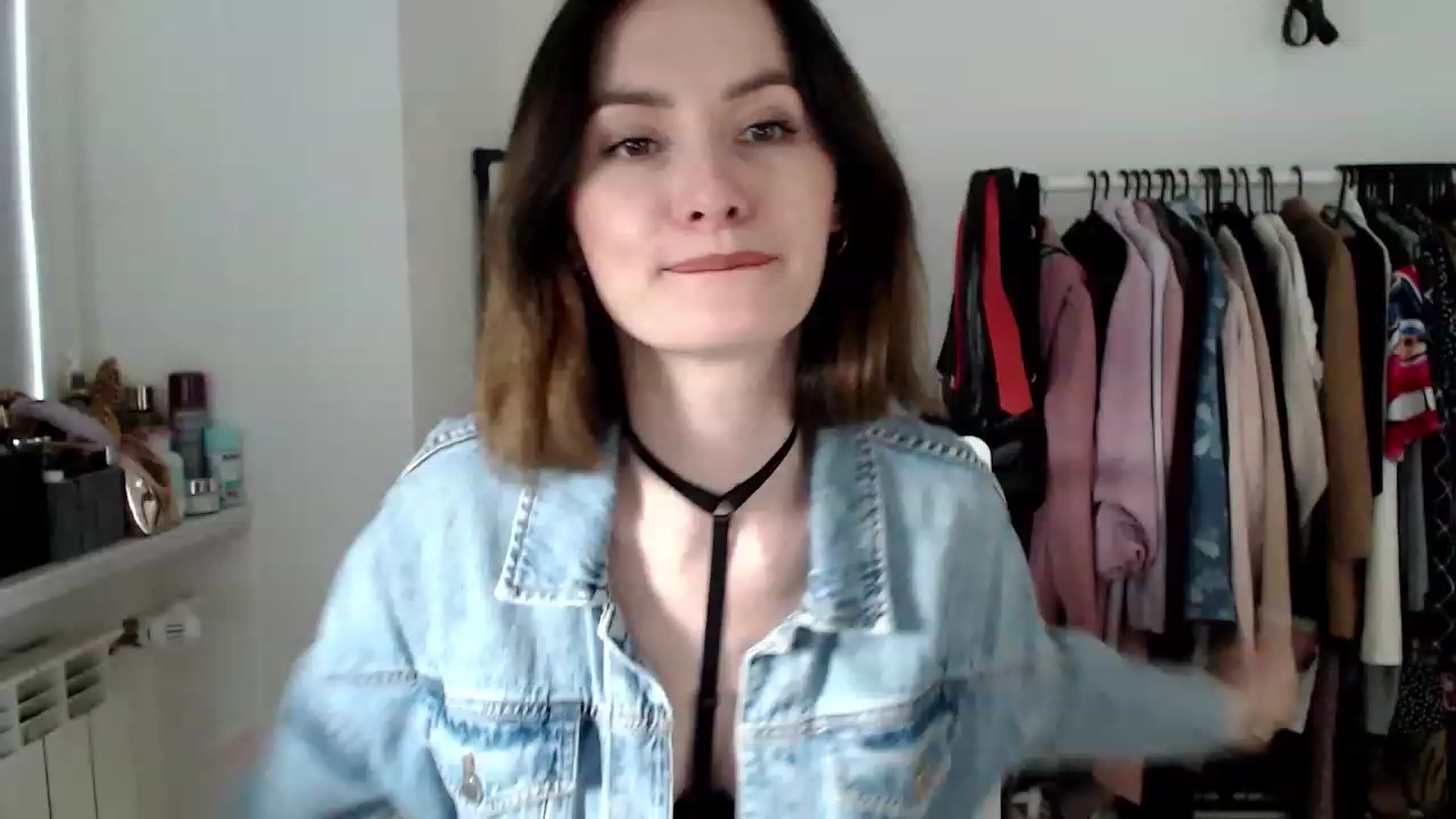 Gallery image thumbnail from PerlaBella's myfreecams stream on, 04/28/2023, 16:06 image 6 of 20