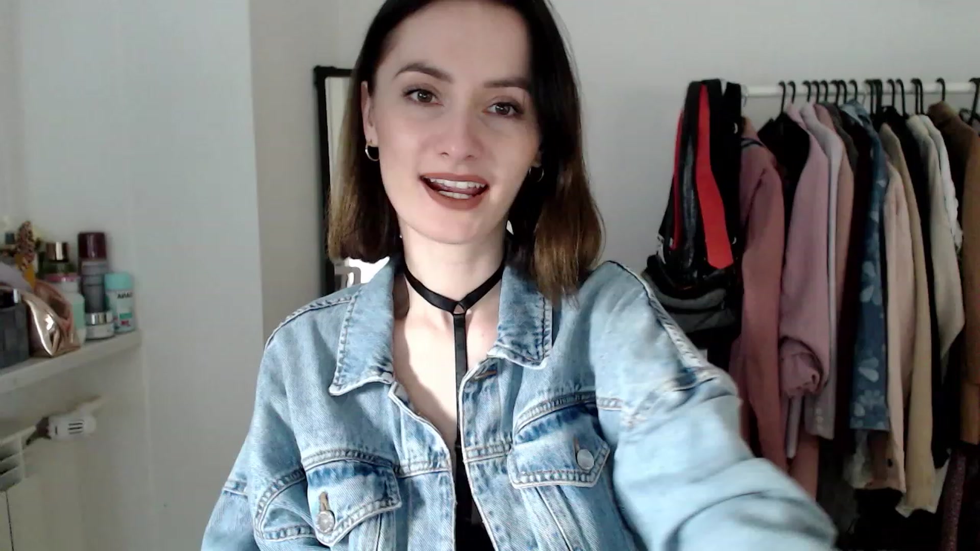 Gallery image thumbnail from PerlaBella's myfreecams stream on, 04/28/2023, 16:06 image 13 of 20