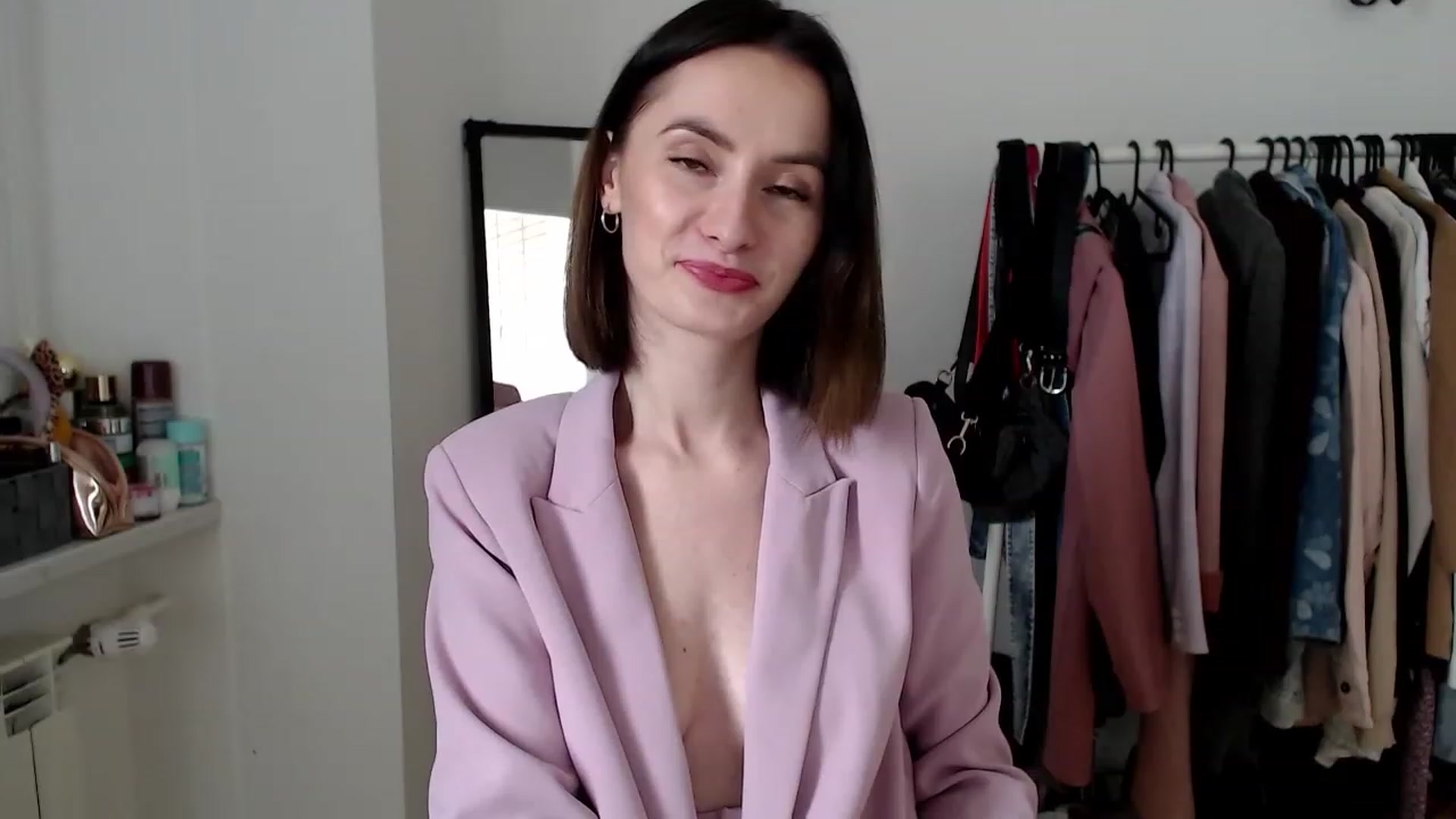 Gallery image thumbnail from PerlaBella's myfreecams stream on, 04/29/2023, 16:01 image 8 of 20