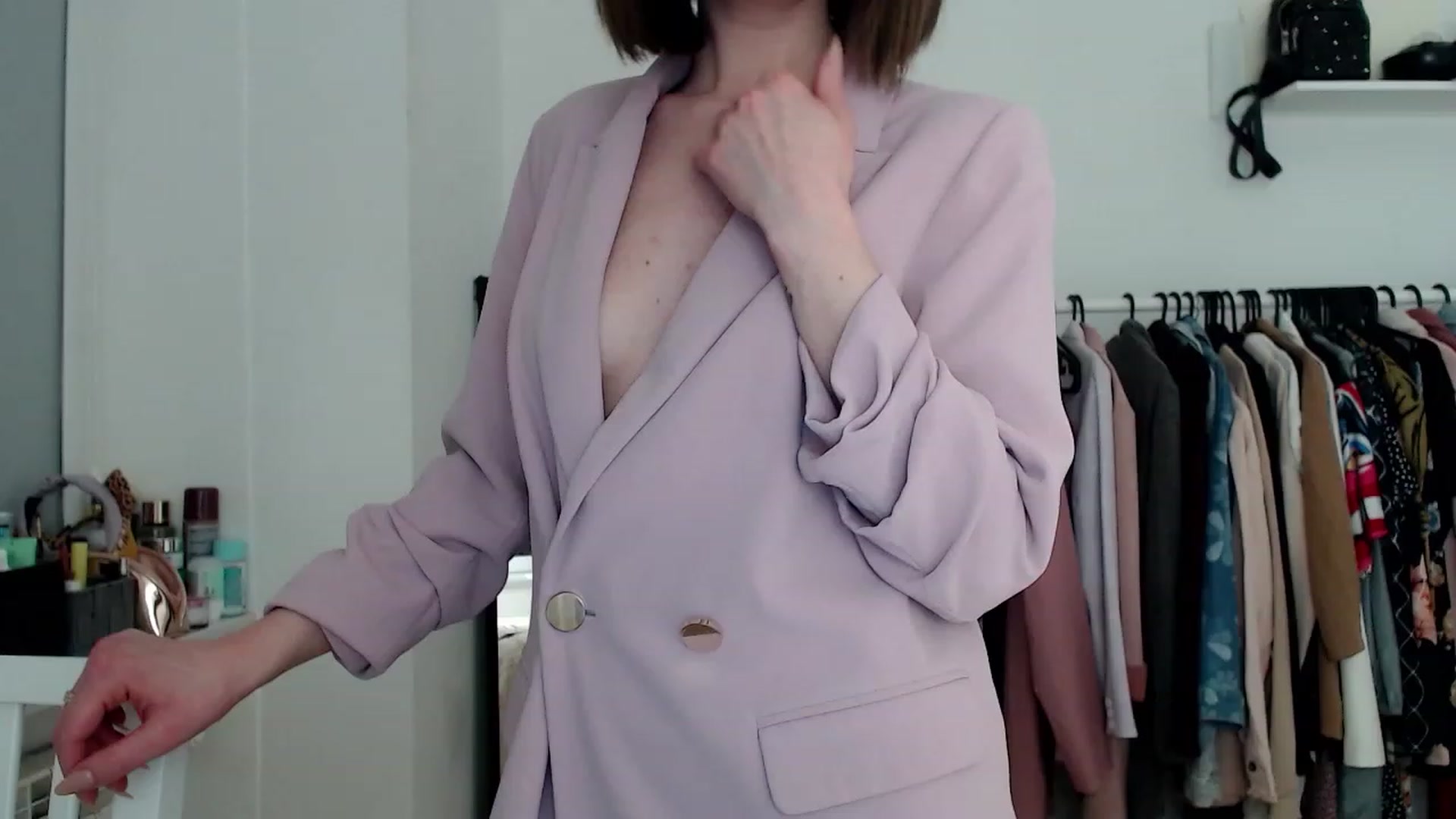 Gallery image thumbnail from PerlaBella's myfreecams stream on, 04/29/2023, 18:52 image 11 of 20