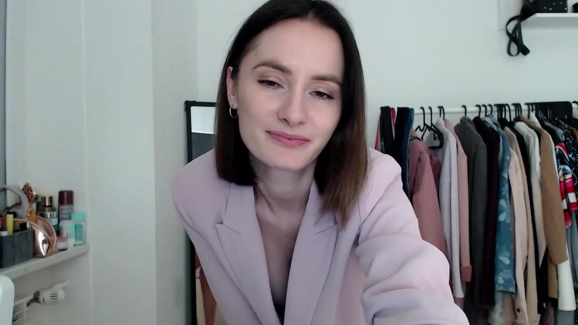 Gallery image thumbnail from PerlaBella's myfreecams stream on, 04/29/2023, 18:52 image 15 of 20