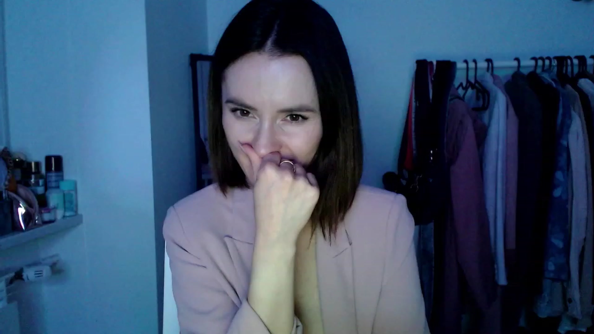 Gallery image thumbnail from PerlaBella's myfreecams stream on, 04/29/2023, 20:38 image 11 of 20