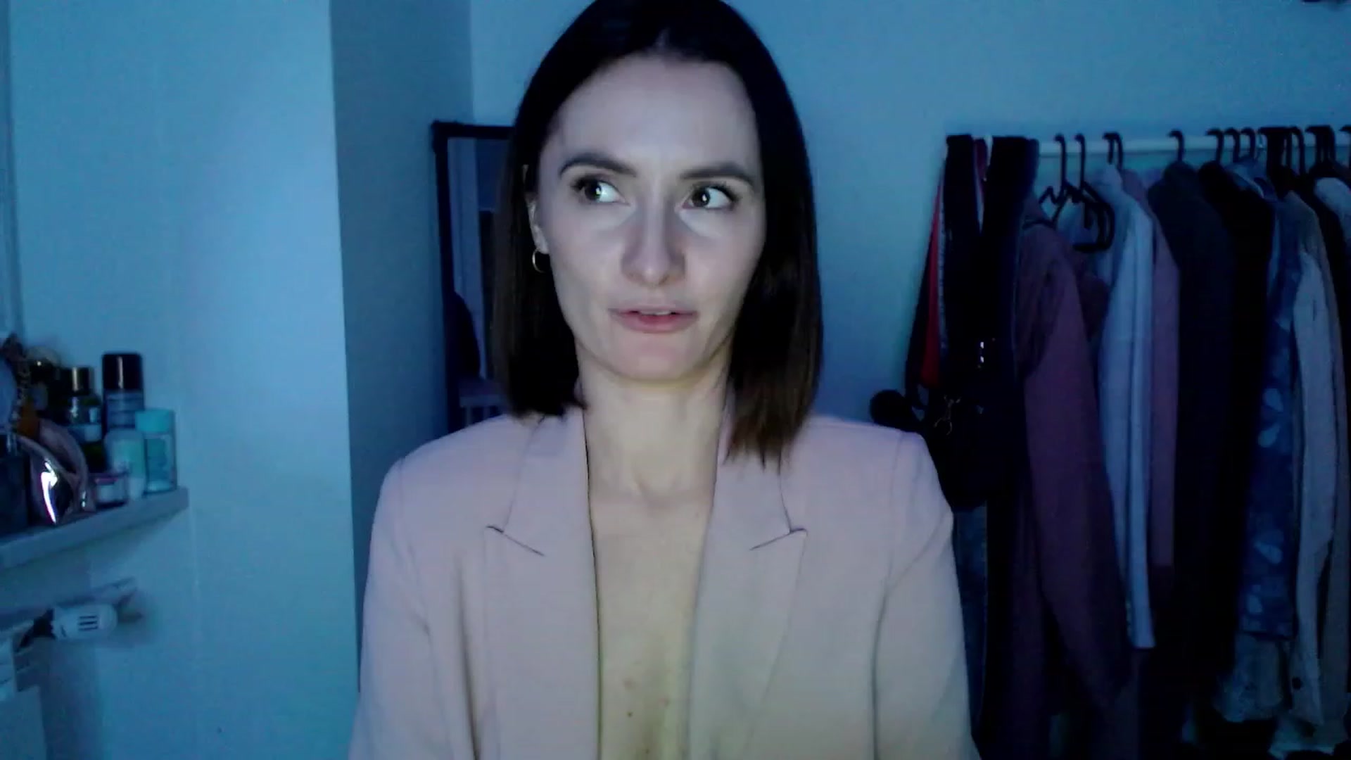 Gallery image thumbnail from PerlaBella's myfreecams stream on, 04/29/2023, 20:38 image 8 of 20