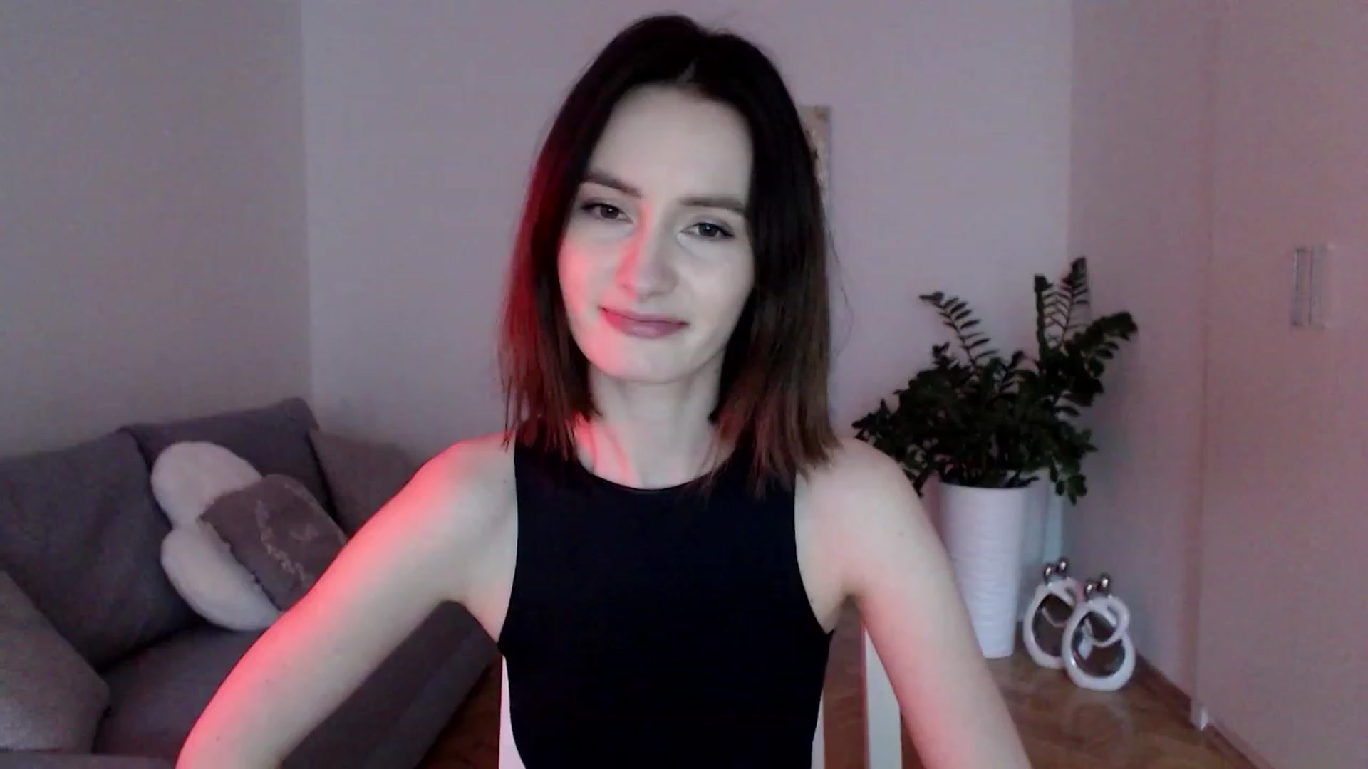 Gallery image thumbnail from PerlaBella's myfreecams stream on, 05/01/2023, 17:35 image 11 of 20