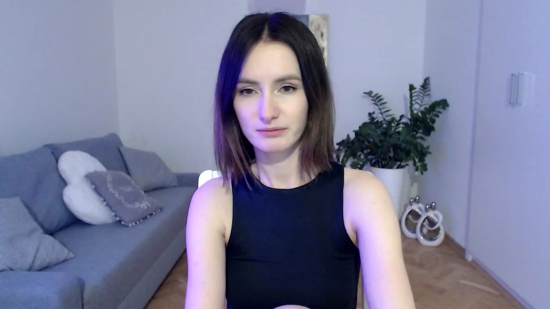 Gallery image thumbnail from PerlaBella's myfreecams stream on, 05/01/2023, 19:27 image 2 of 20