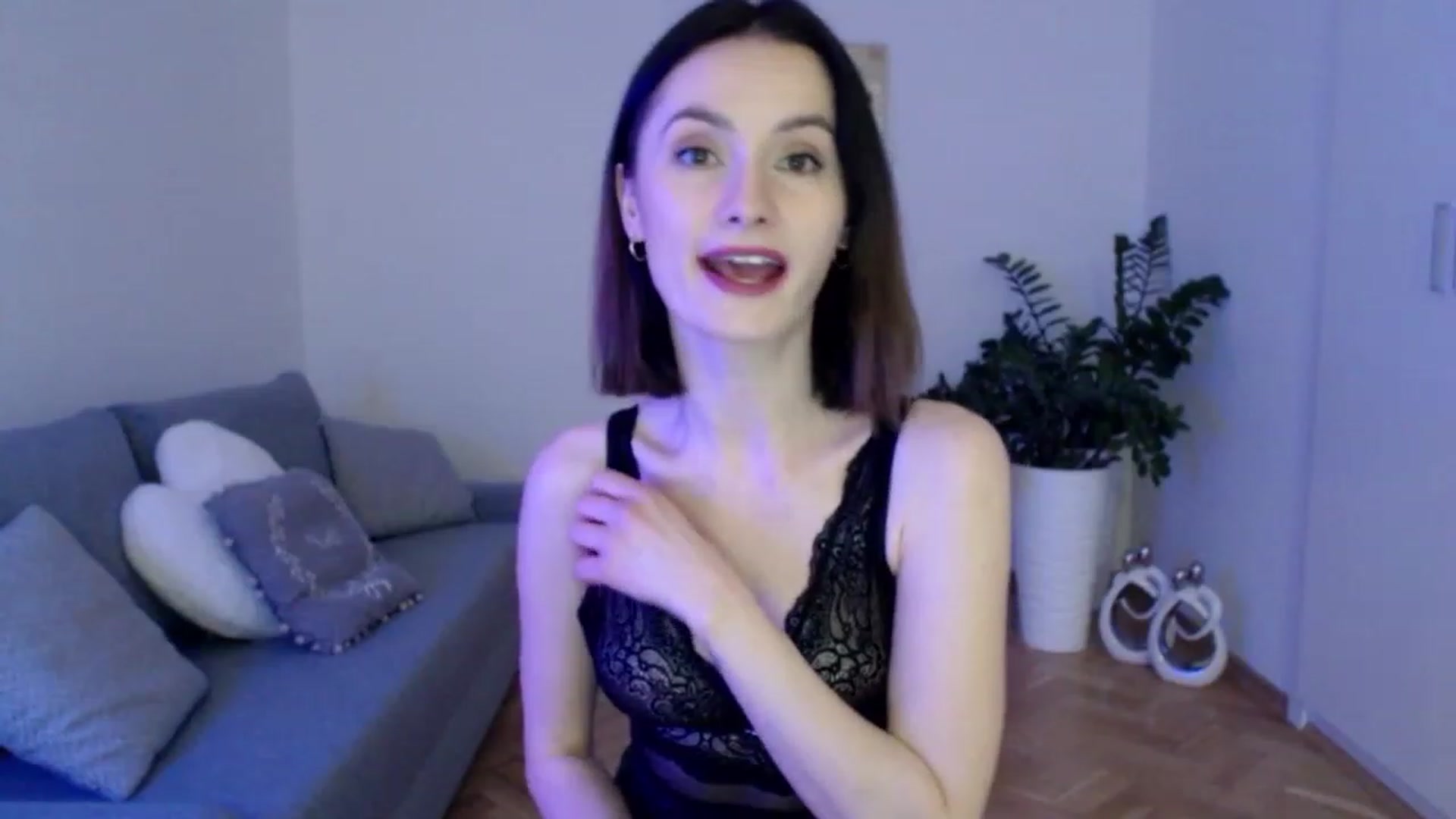Gallery image thumbnail from PerlaBella's myfreecams stream on, 05/02/2023, 19:17 image 19 of 20