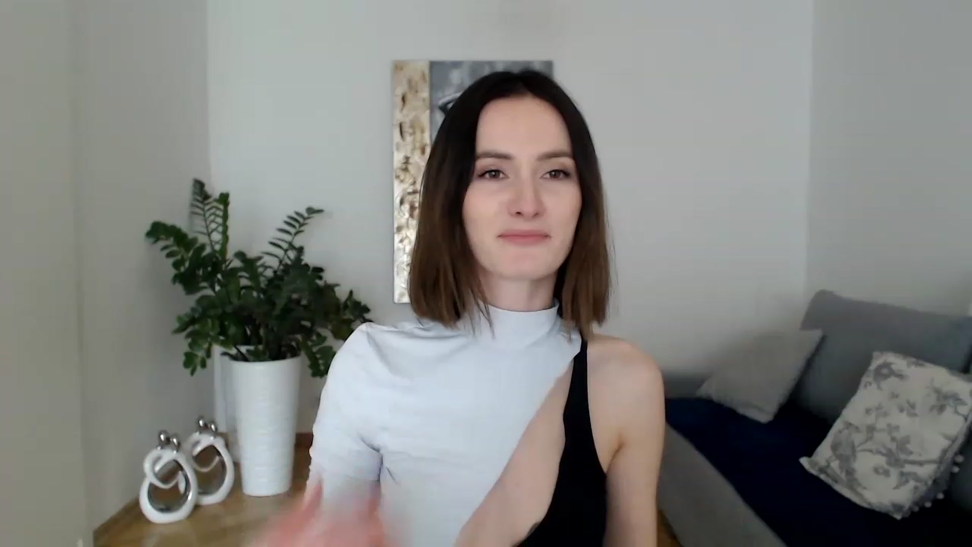 Gallery image thumbnail from PerlaBella's myfreecams stream on, 05/03/2023, 16:09 image 2 of 20