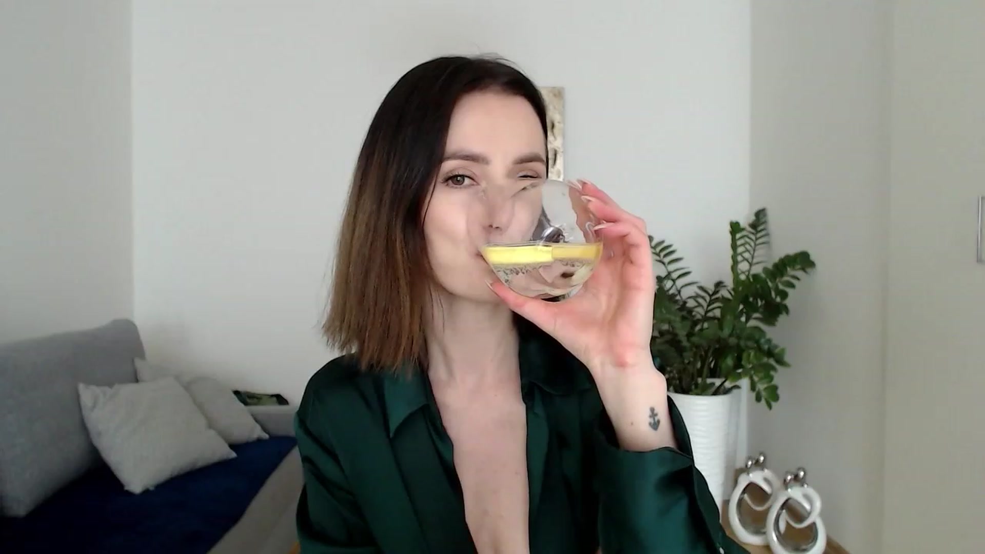 Gallery image thumbnail from PerlaBella's myfreecams stream on, 05/04/2023, 15:16 image 20 of 20