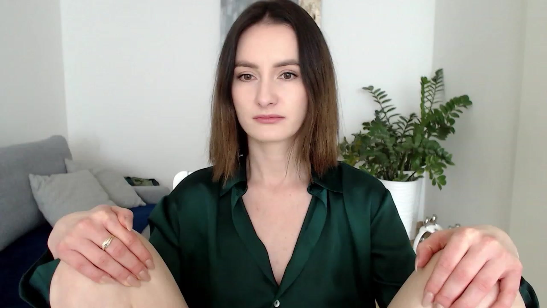 Gallery image thumbnail from PerlaBella's myfreecams stream on, 05/04/2023, 15:16 image 3 of 20