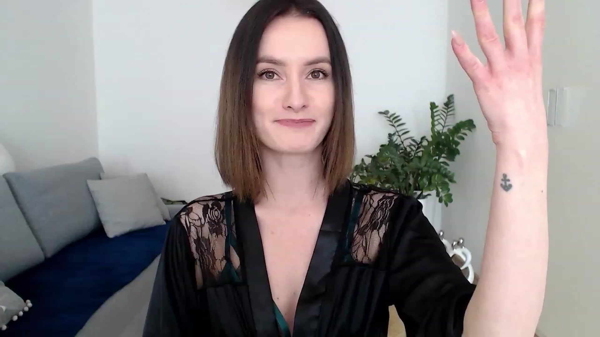 Gallery image thumbnail from PerlaBella's myfreecams stream on, 05/05/2023, 12:14 image 2 of 20